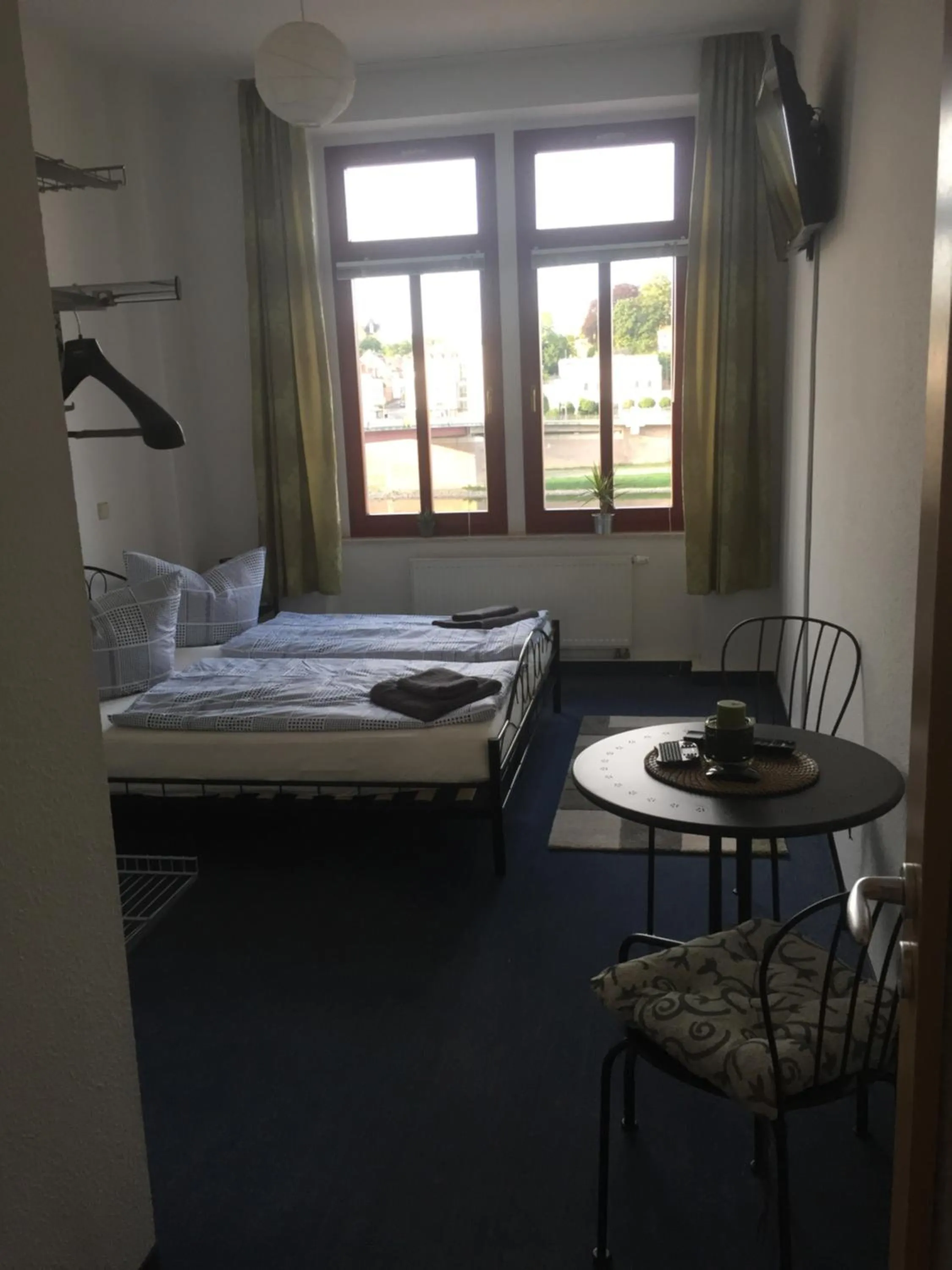 Photo of the whole room, Bed in Apartment Naumann