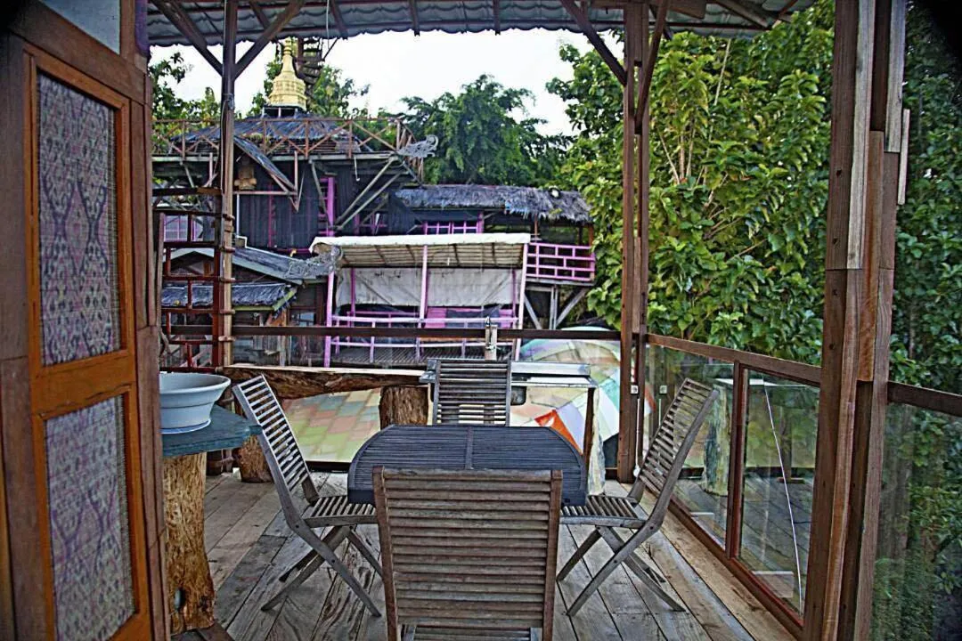 Karang Aji Beach Villa