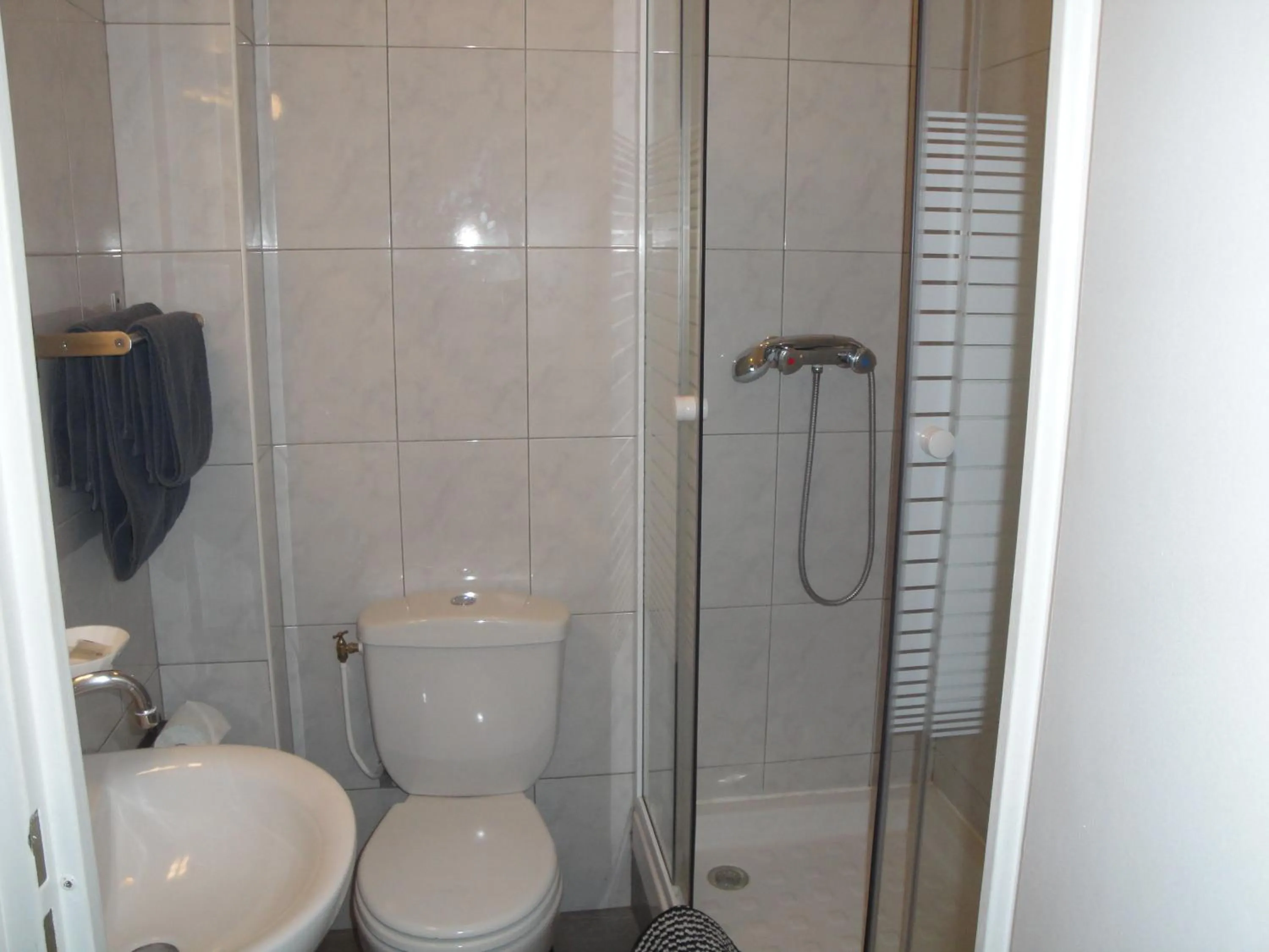 Bathroom in Hôtel Belfort