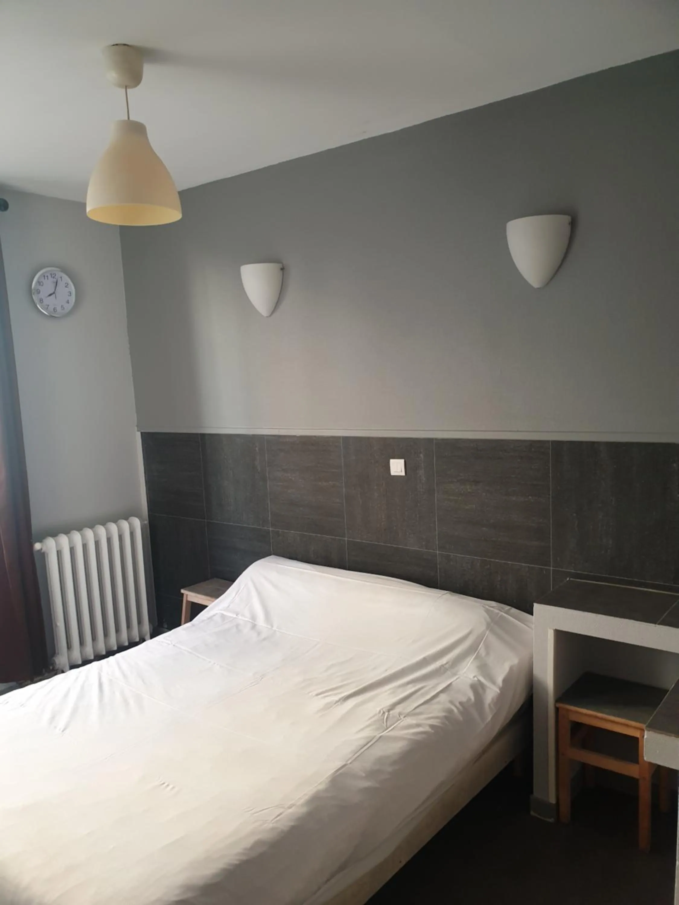 Bed in Hôtel Belfort
