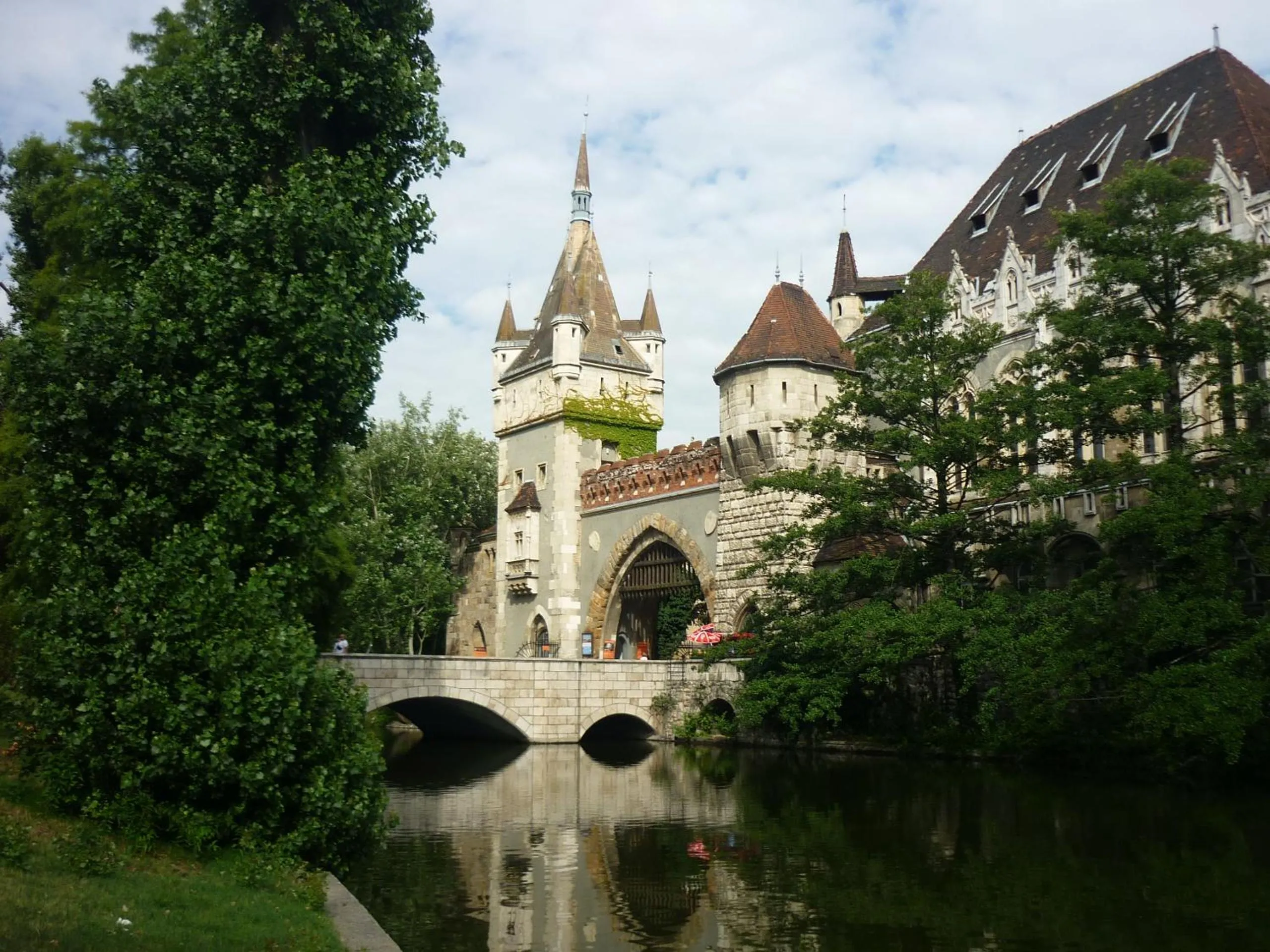 Nearby landmark in Joe Apartman Budapest