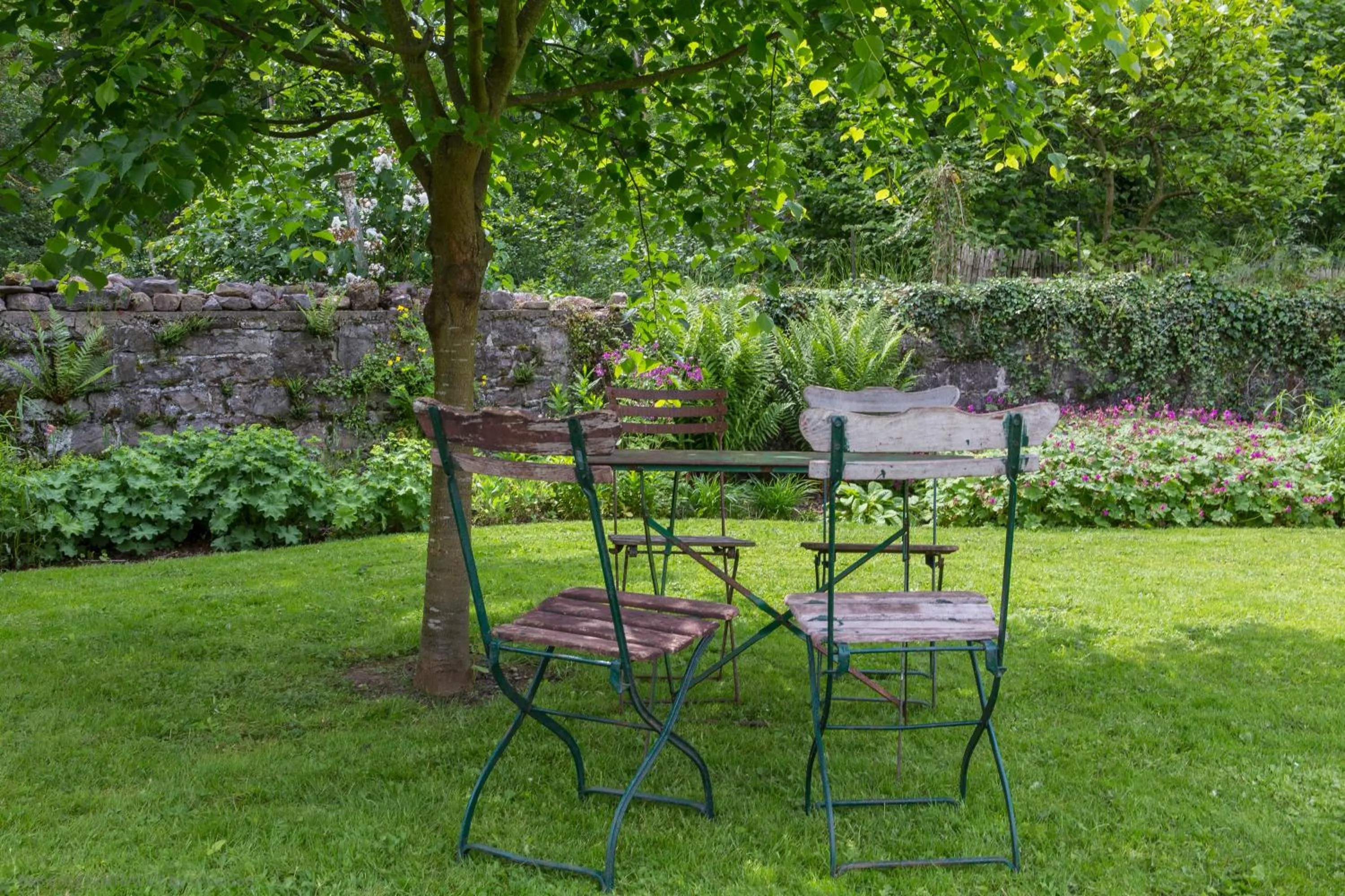 Garden in B&B Chez tante Alice