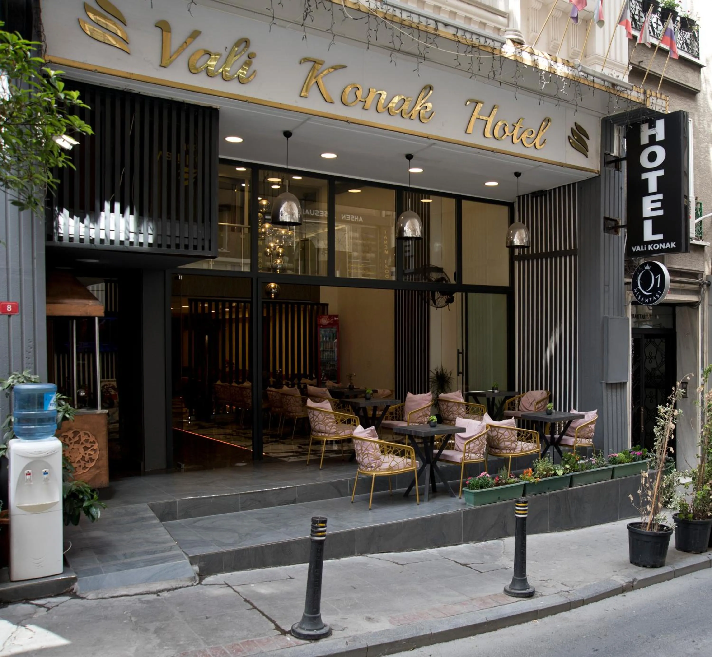 Property building in Vali Konak Hotel Nişantaşı