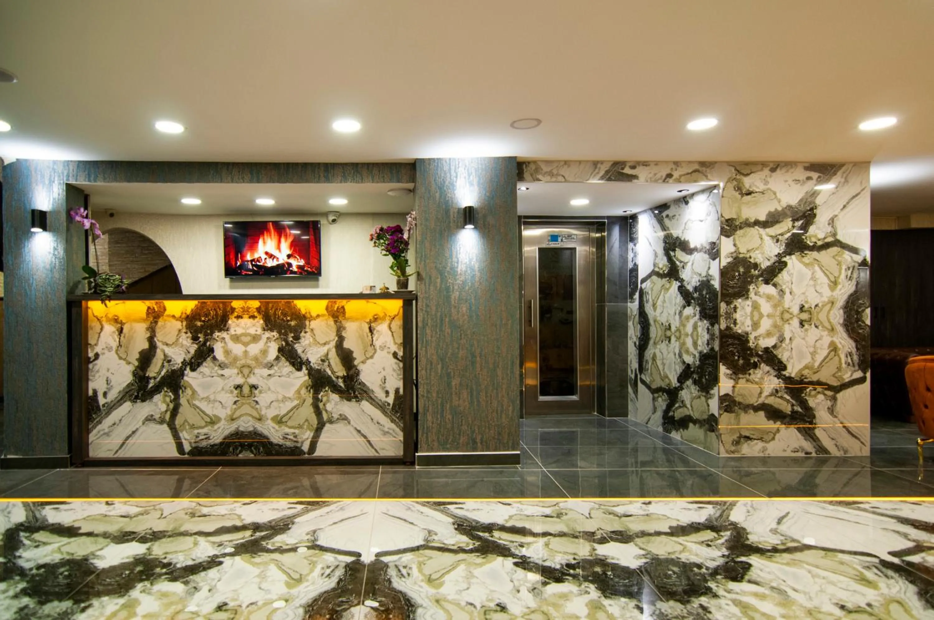 Lobby or reception in Vali Konak Hotel Nişantaşı