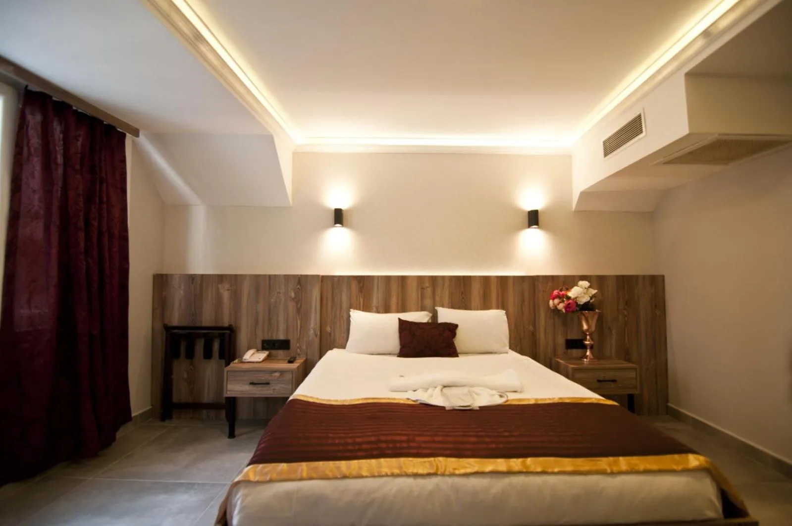 Photo of the whole room, Bed in Vali Konak Hotel Nişantaşı