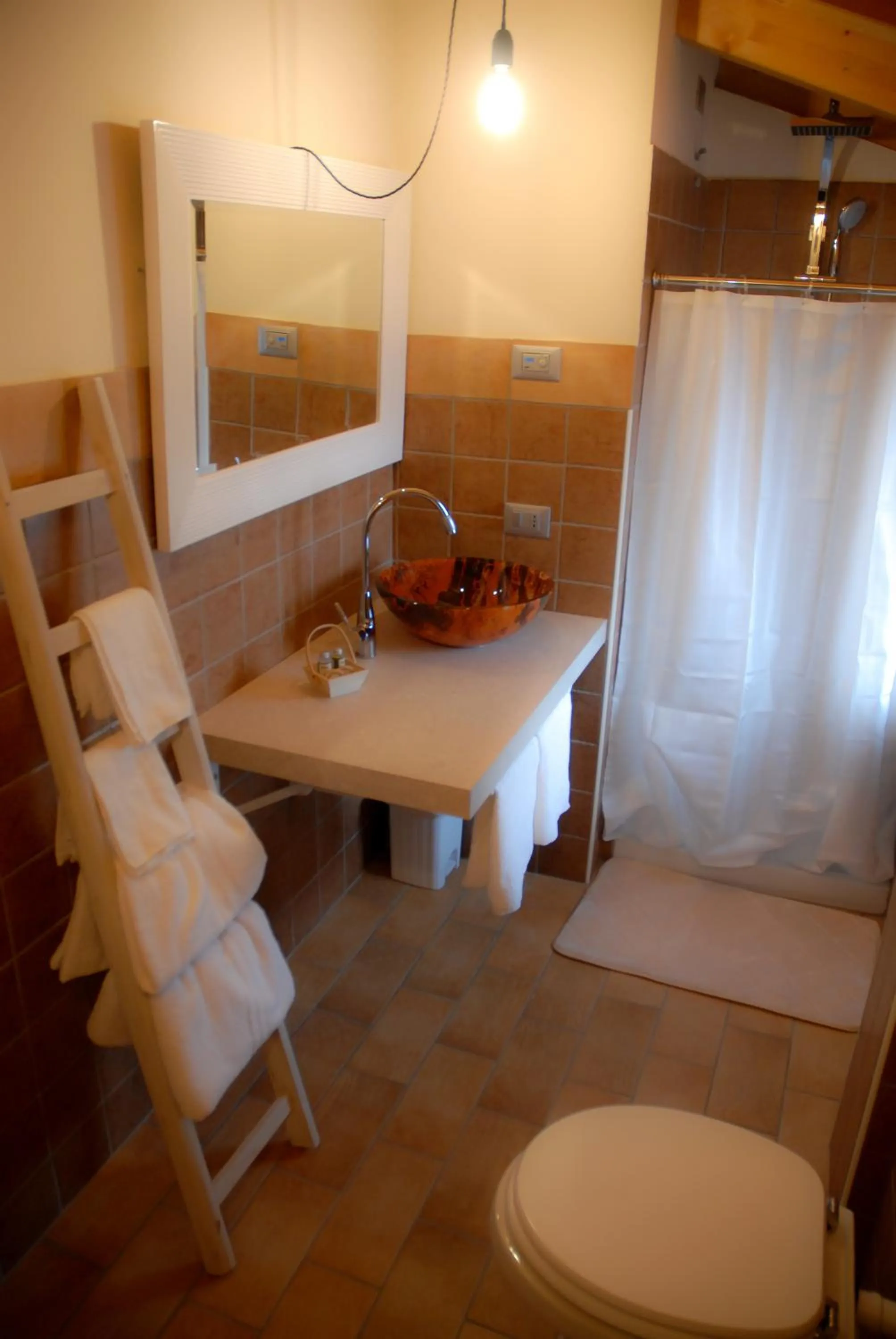 Bathroom in Art Gallery Rooms