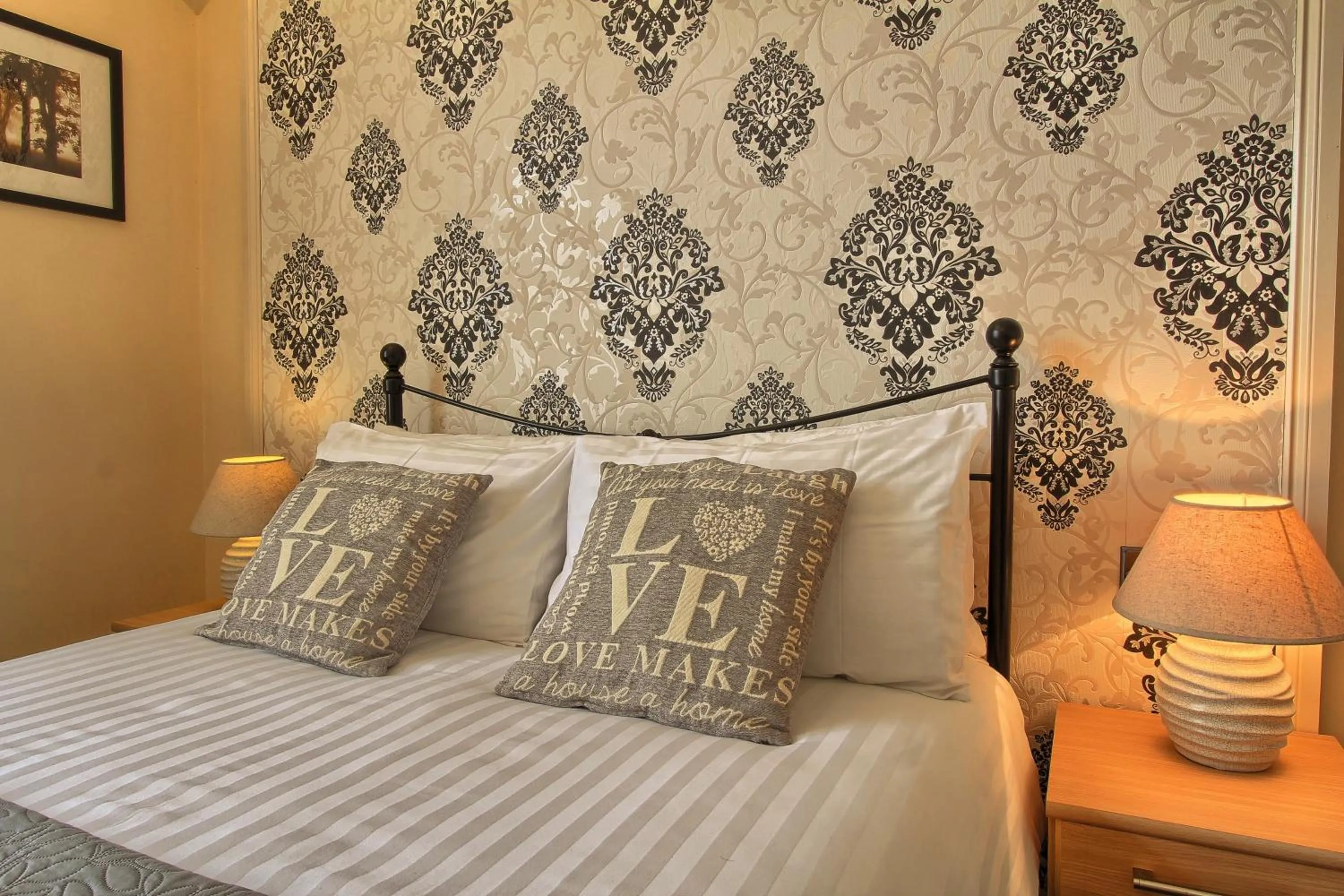 Bedroom in The Stockton Arms Hotel
