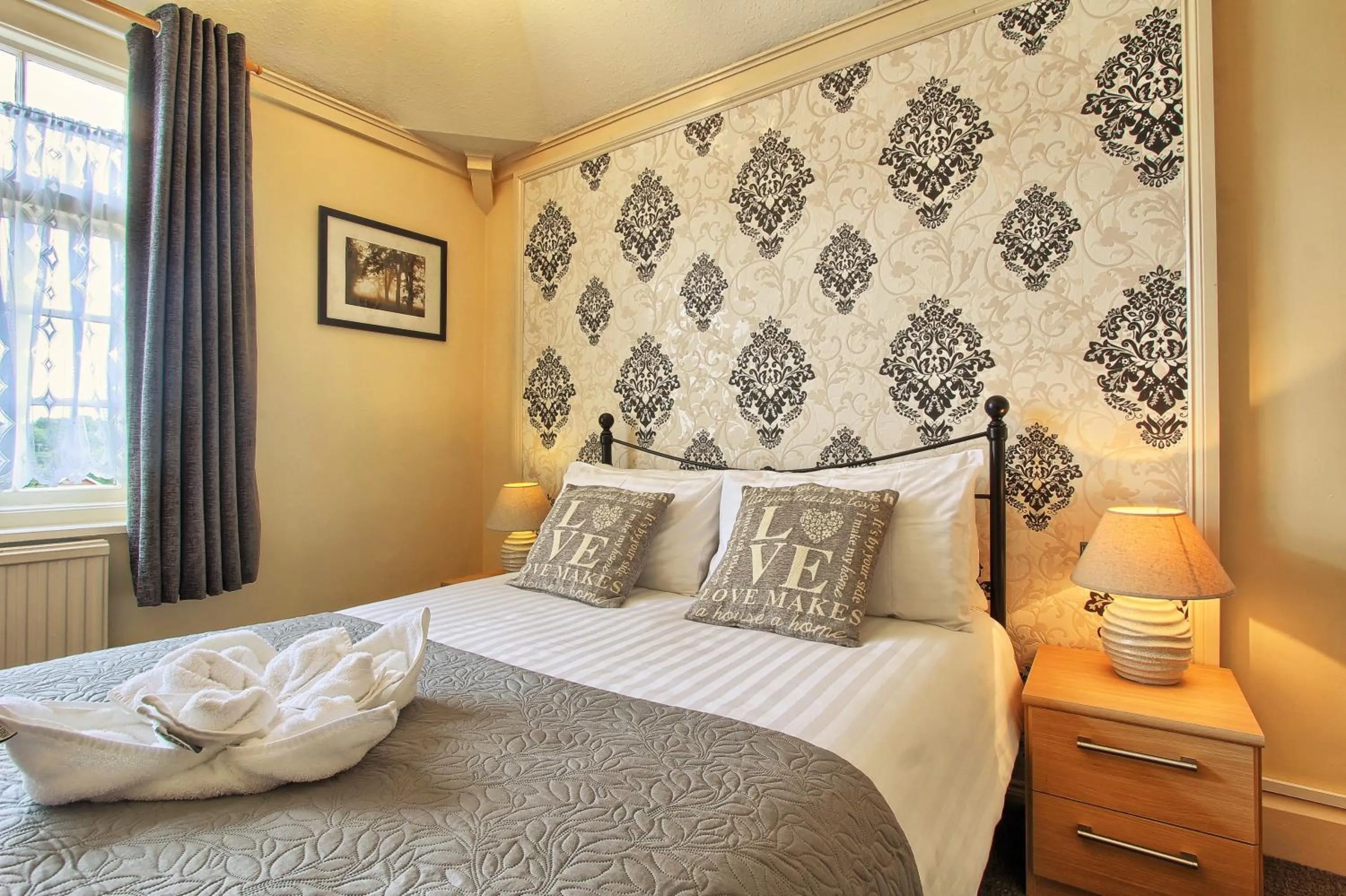 Bedroom in The Stockton Arms Hotel