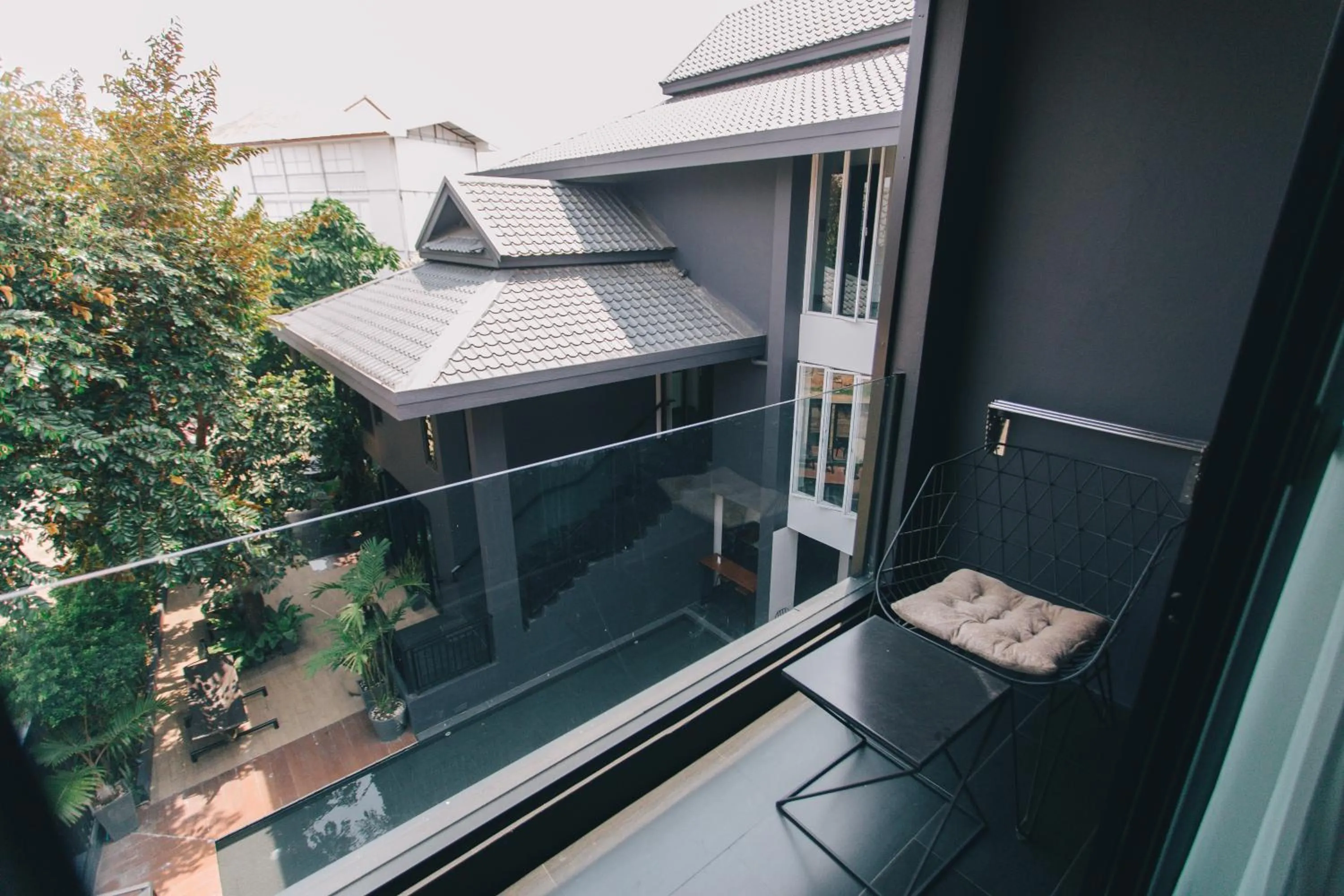 Swimming pool in iWualai Hotel