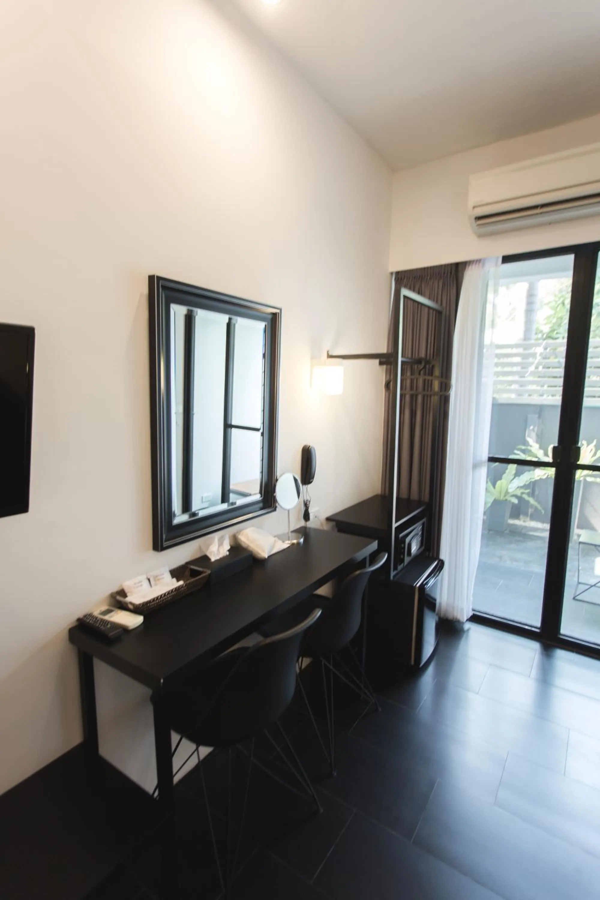 Area and facilities in iWualai Hotel