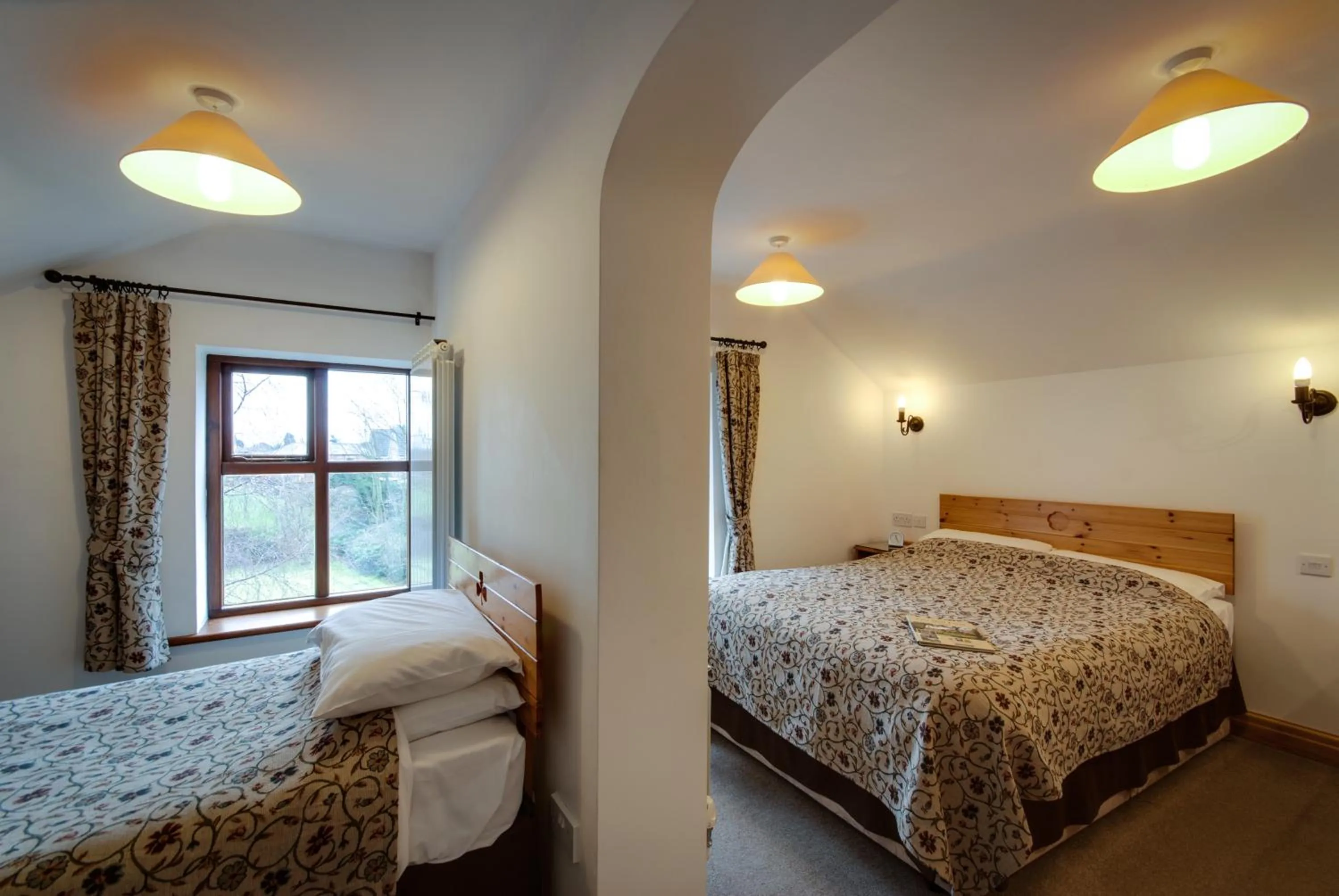 Bedroom, Bed in Parr Hall Farm, Eccleston