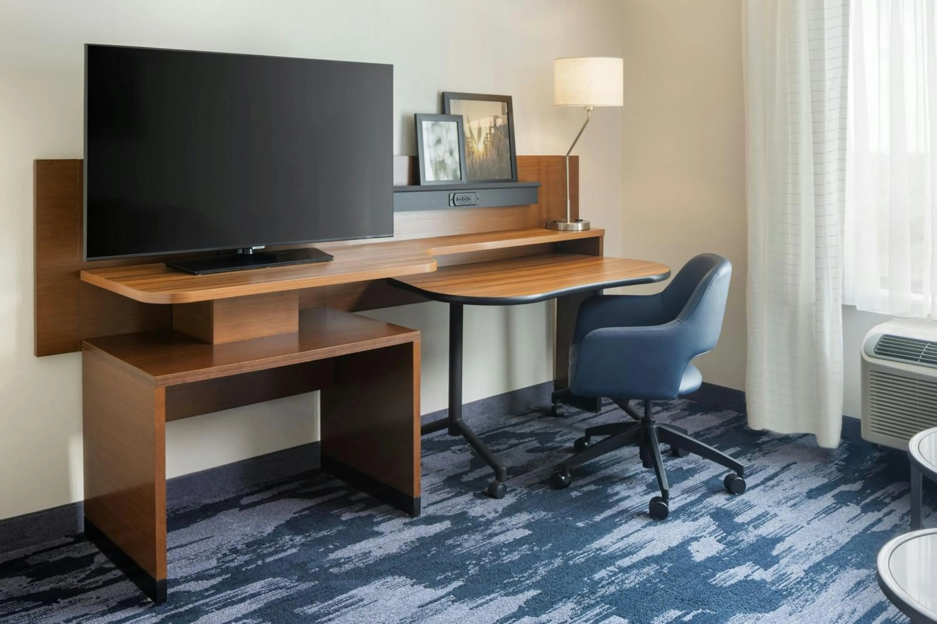 Photo of the whole room in Fairfield Inn & Suites by Marriott Lincoln Southeast