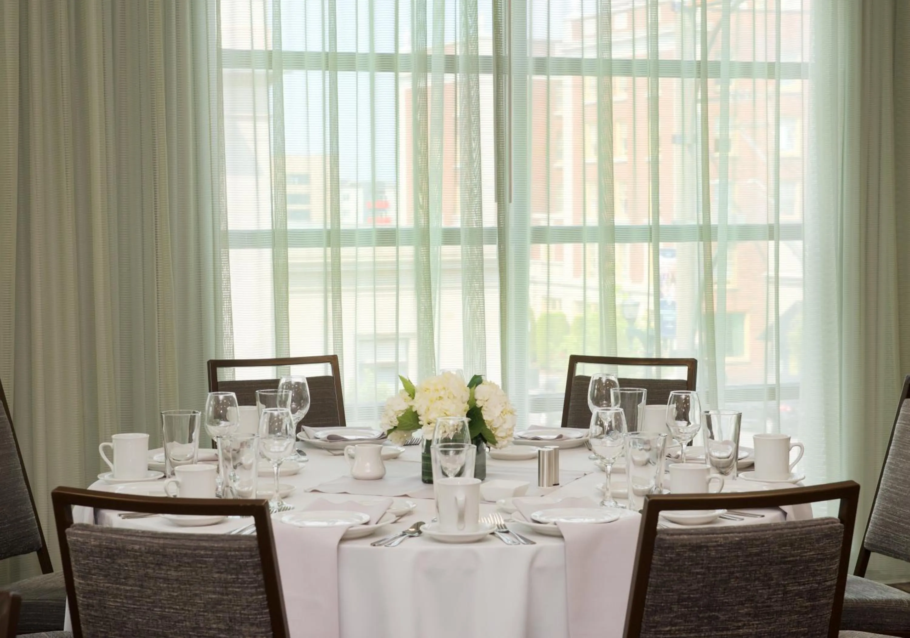 Meeting/conference room in Courtyard by Marriott Seattle Everett Downtown