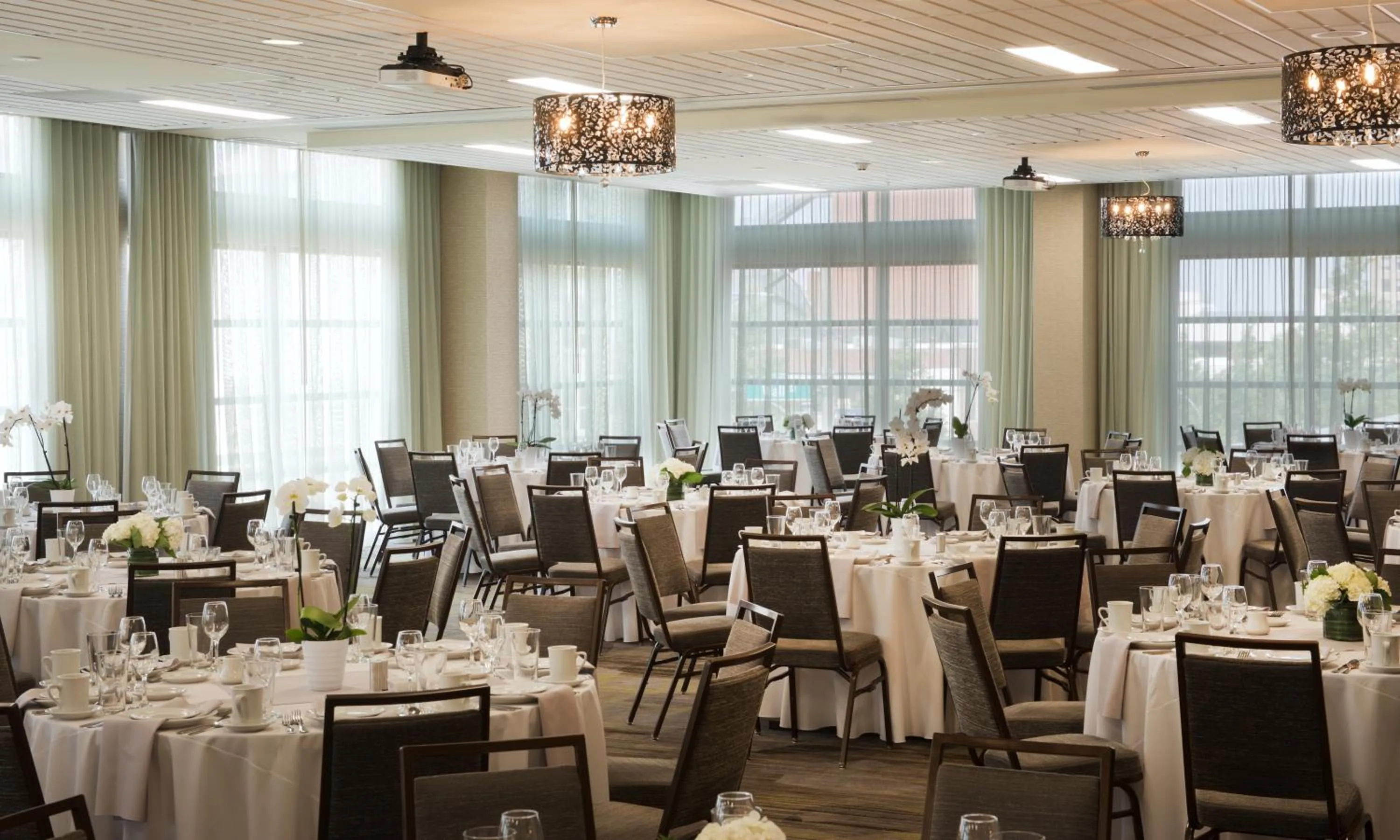 Meeting/conference room in Courtyard by Marriott Seattle Everett Downtown