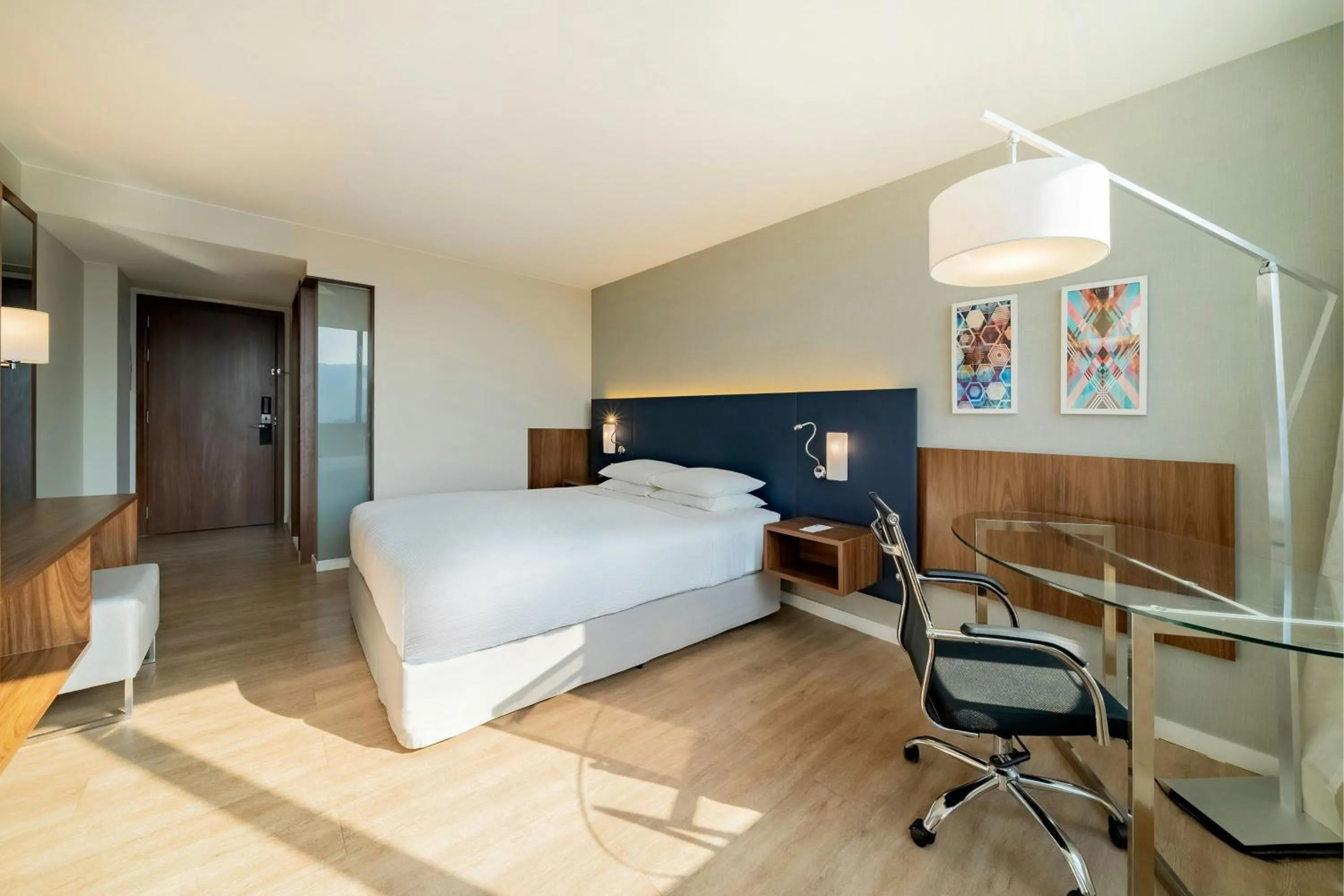 Bedroom, Bed in Courtyard by Marriott Rio de Janeiro Barra da Tijuca