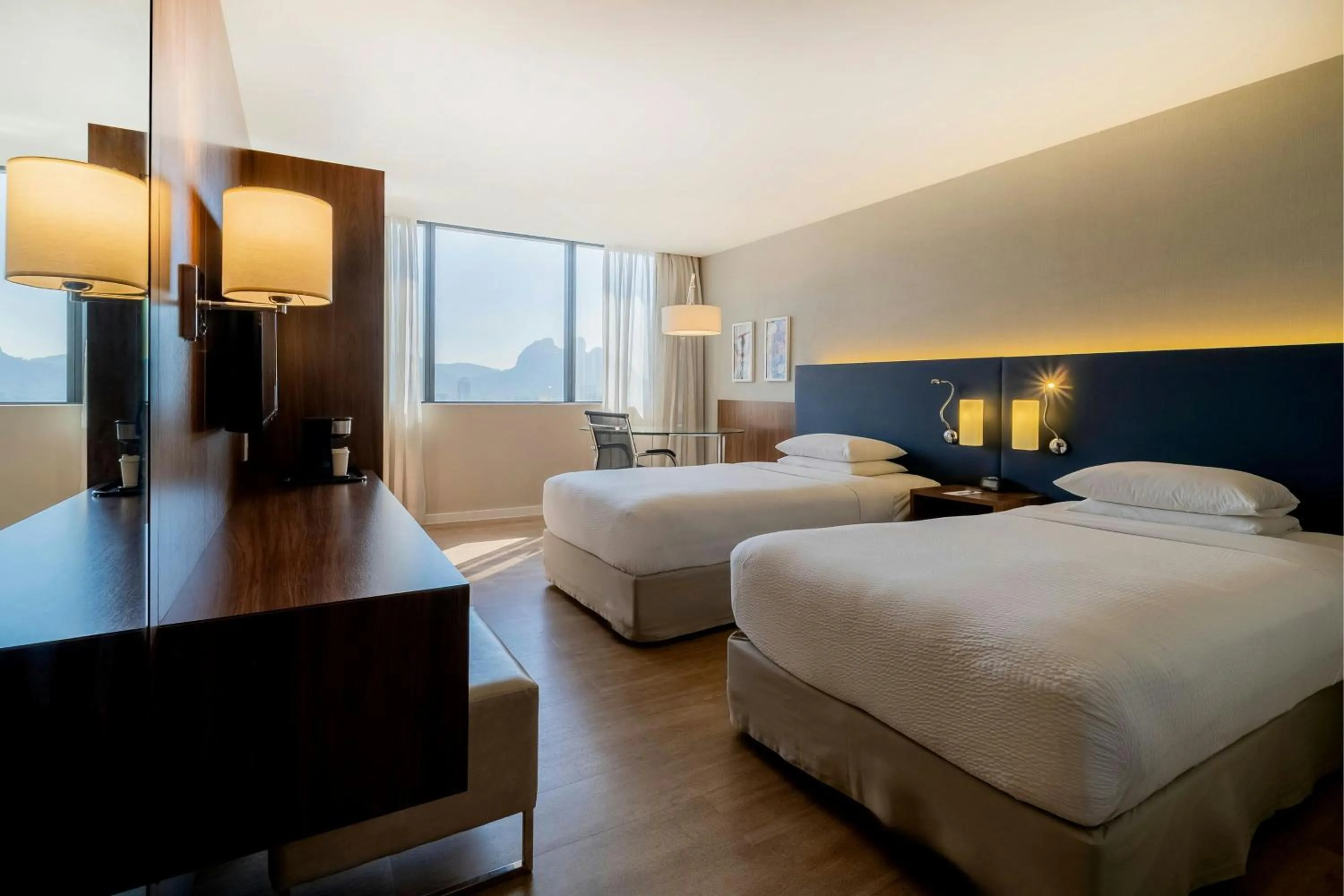 Photo of the whole room, Bed in Courtyard by Marriott Rio de Janeiro Barra da Tijuca