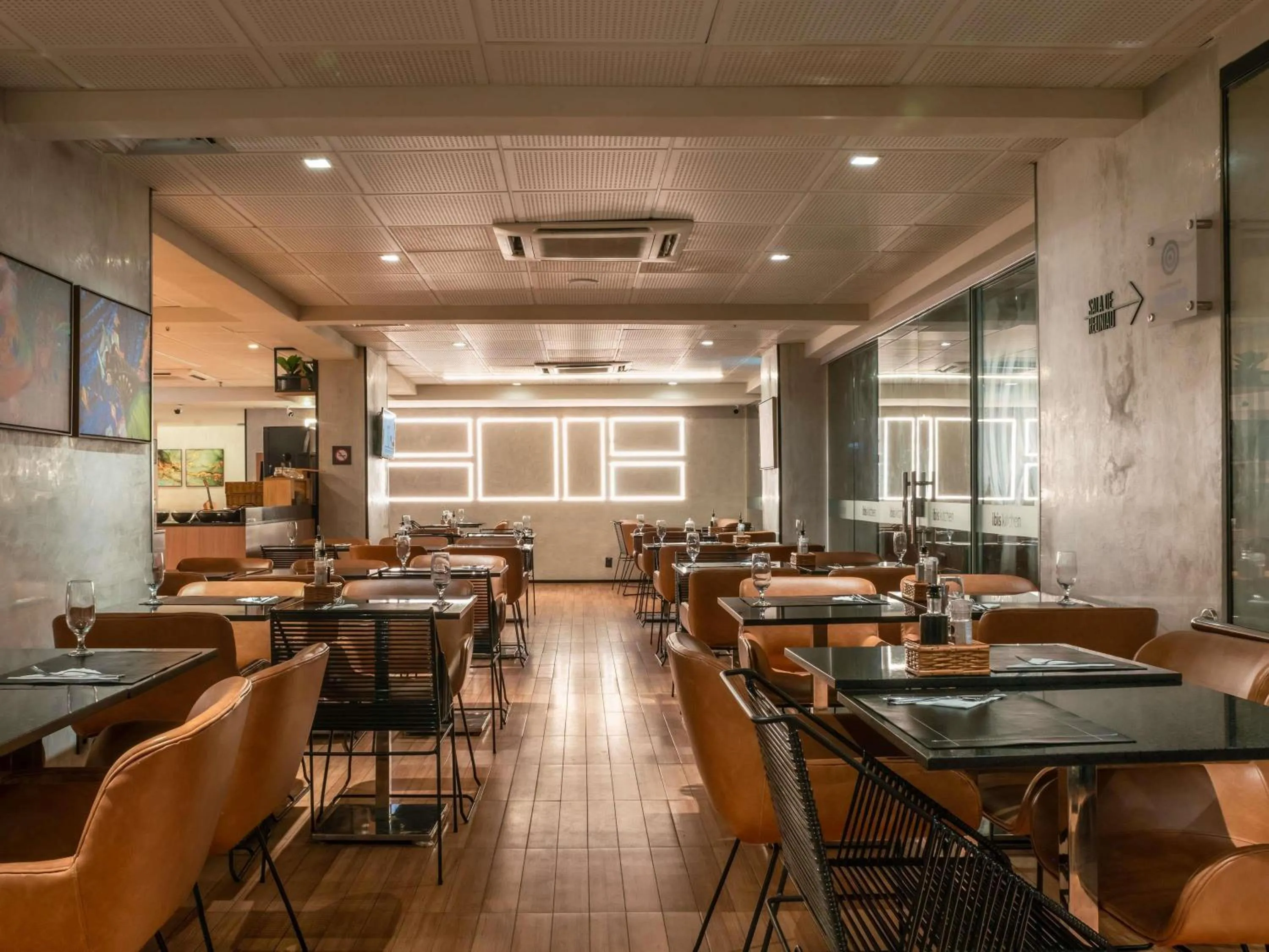 Restaurant/places to eat in ibis Sao Luis