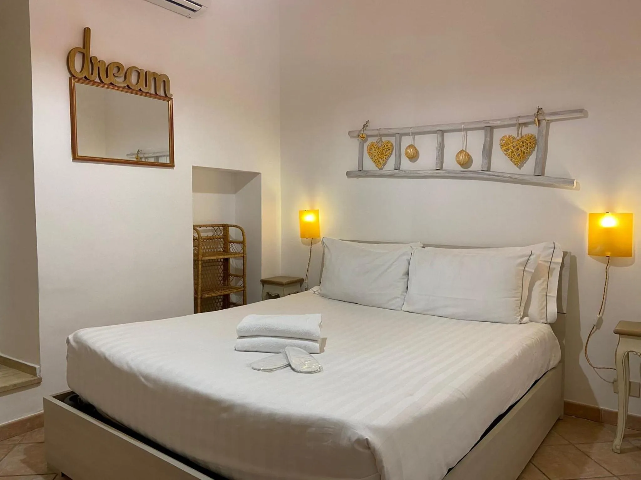 Bedroom, Bed in Trinity Luxury Rooms