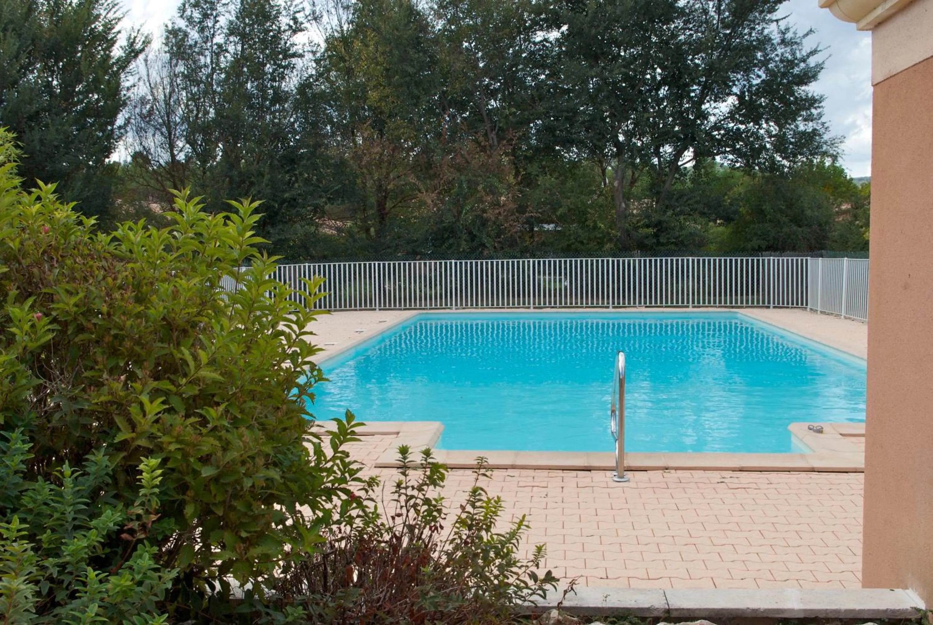 Swimming pool in B&B Villa Viva Vitale