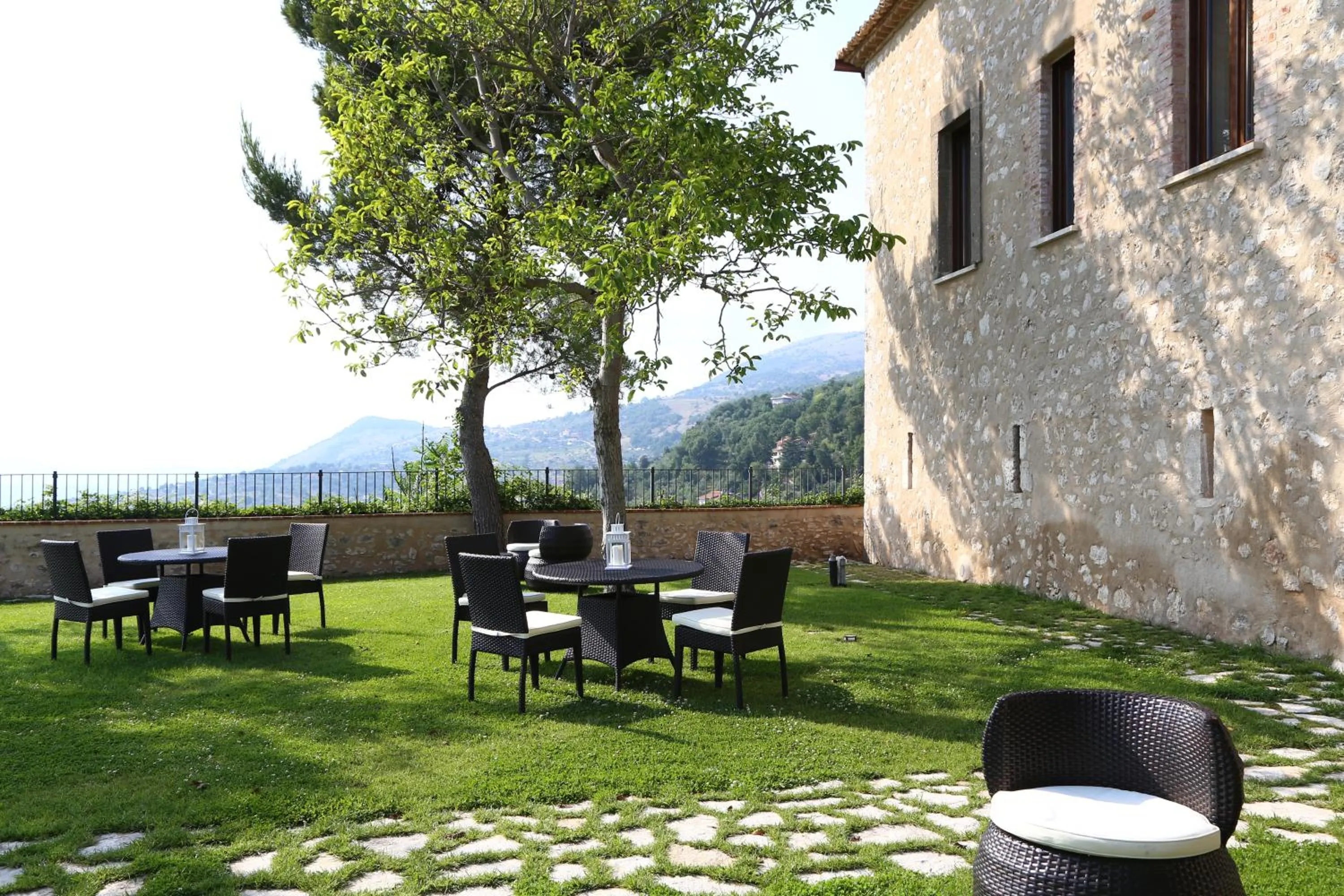 Property building in Monastero Di Sant'Erasmo