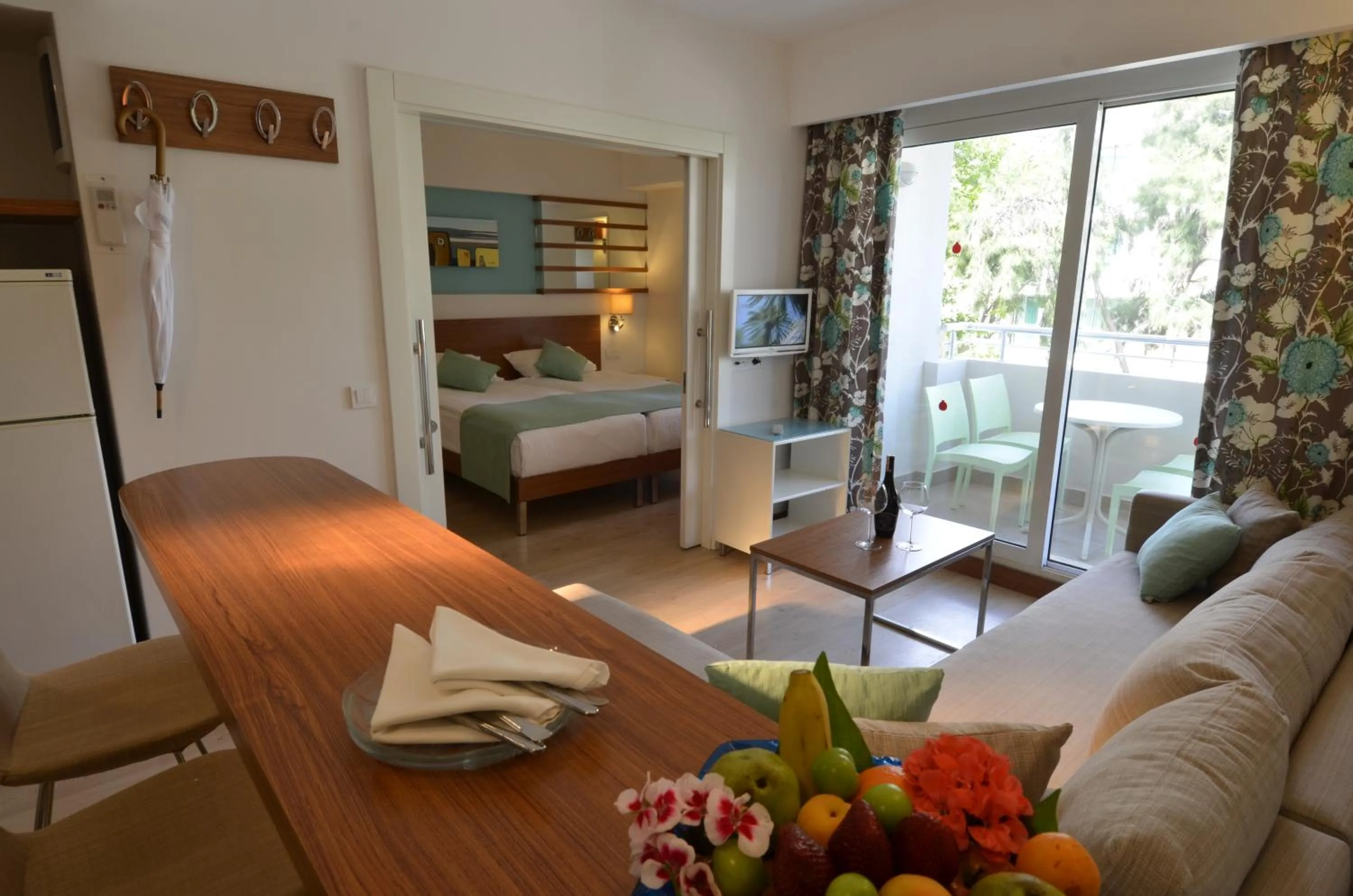 Photo of the whole room, Bed in Calimera Side Resort