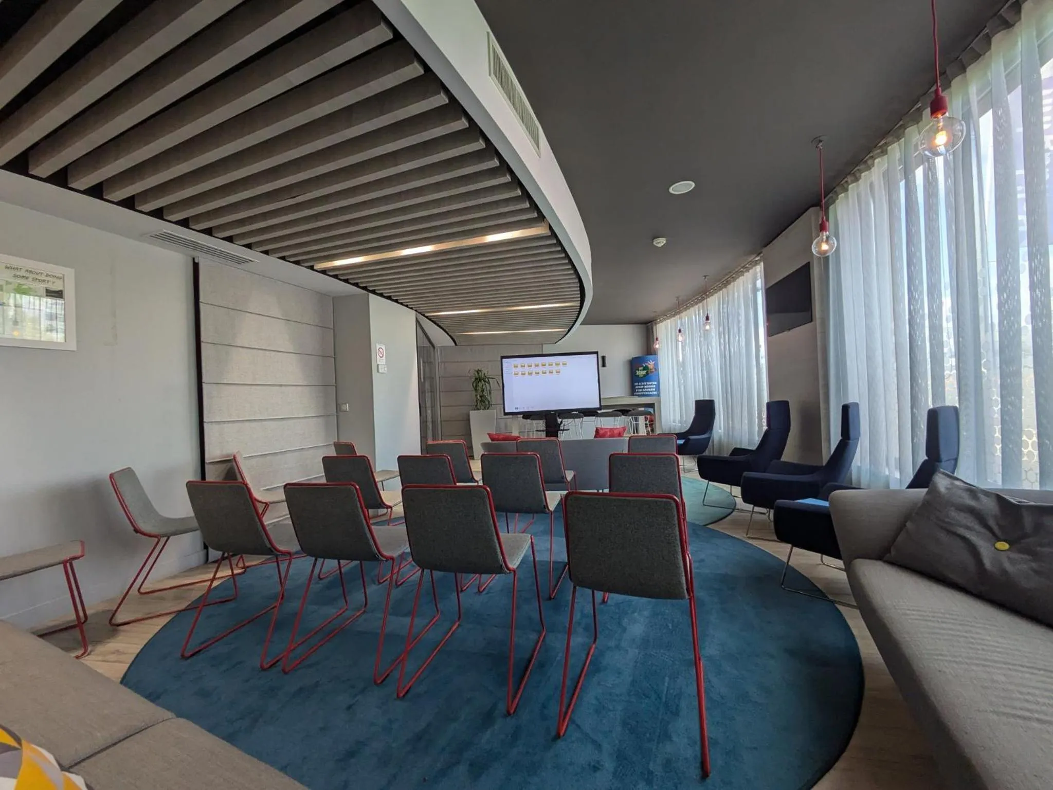Meeting/conference room in Holiday Inn Express Paris - Velizy by IHG
