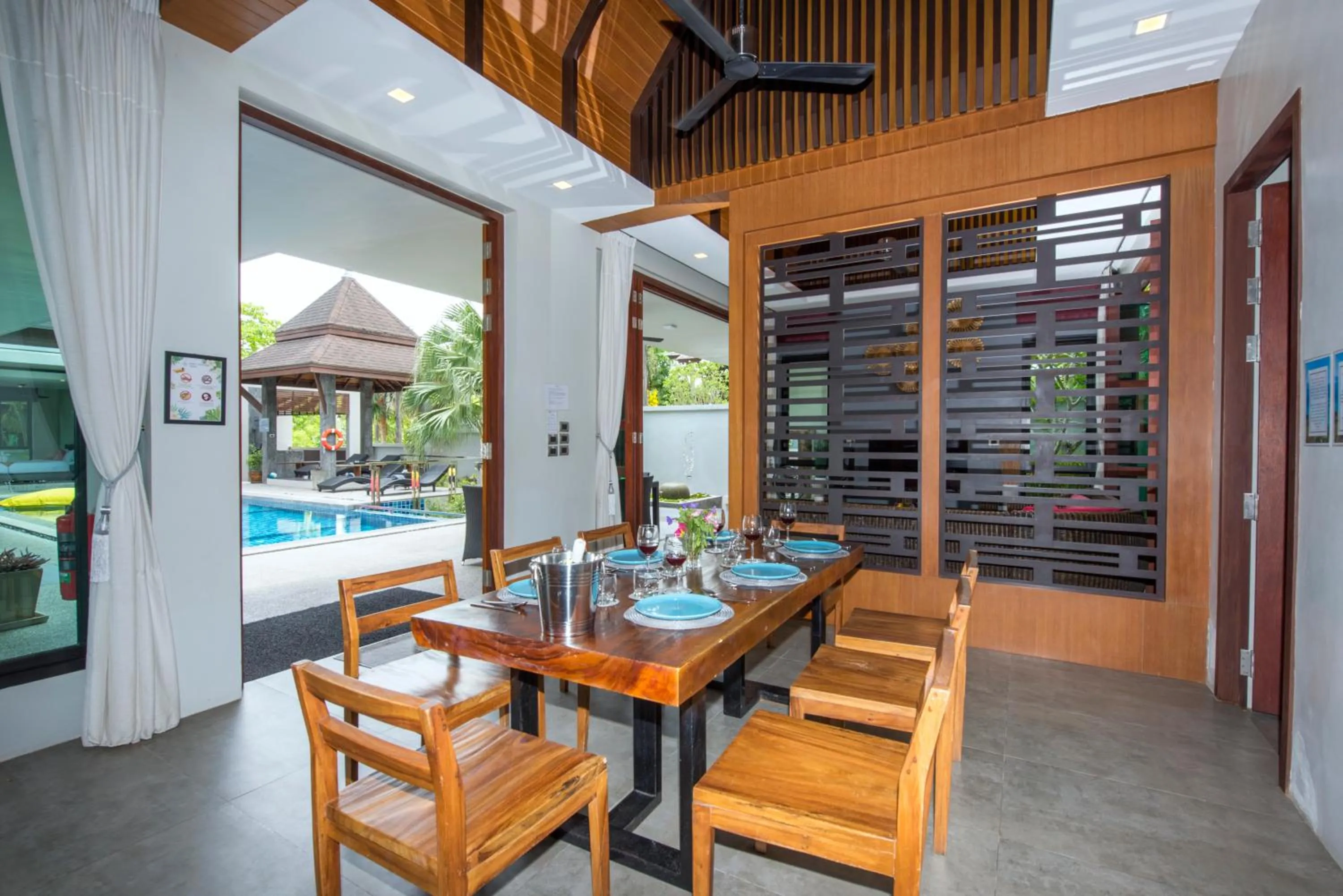 Dining area in Narintara Private Pool Villas - Free Tuk-Tuk Service to the Beach!