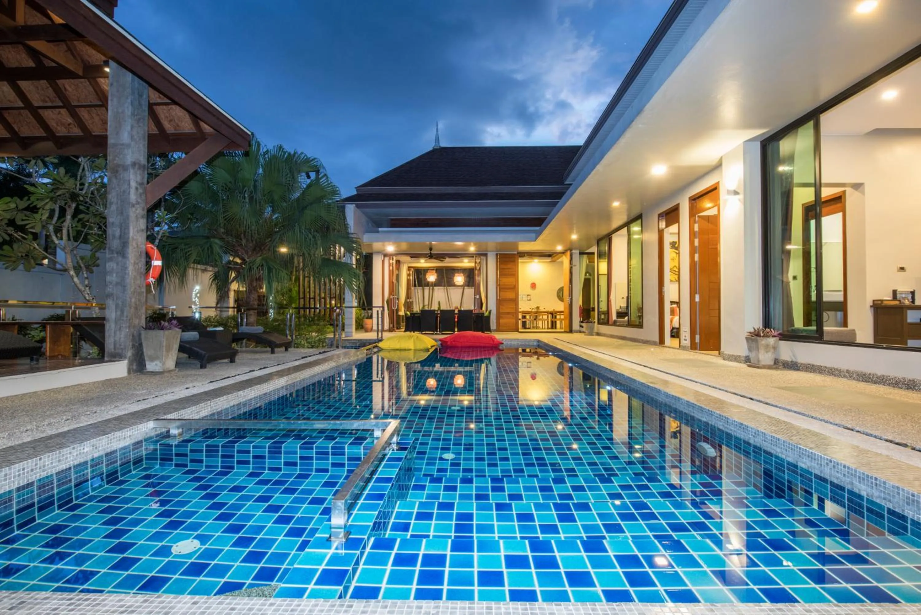 Swimming pool in Narintara Private Pool Villas - Free Tuk-Tuk Service to the Beach!