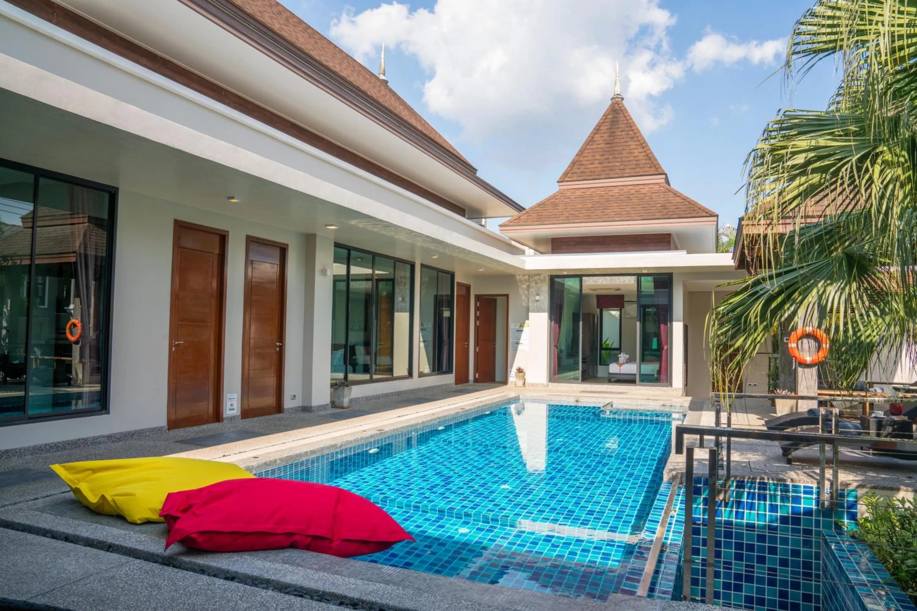 Swimming pool in Narintara Private Pool Villas - Free Tuk-Tuk Service to the Beach!