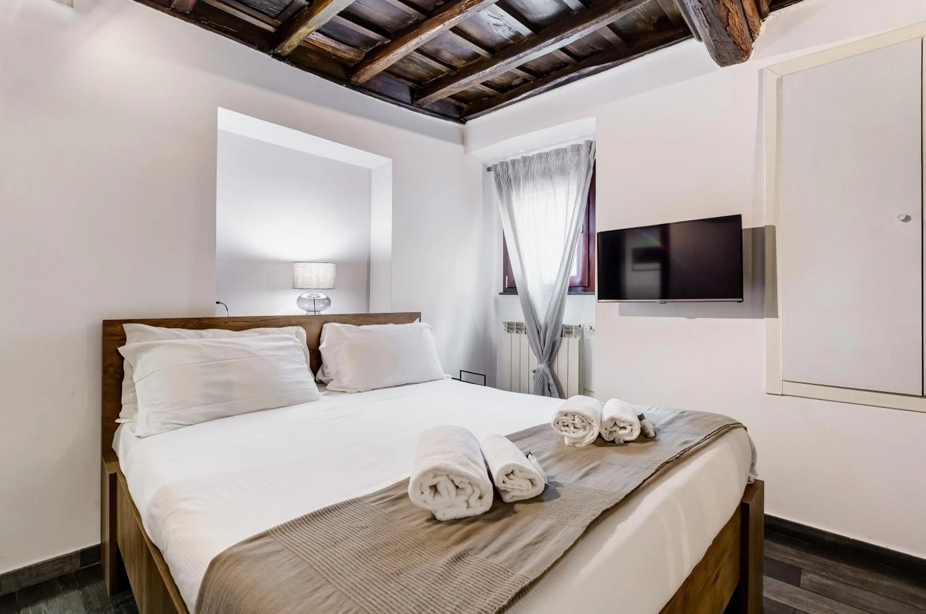 Bed in Chiavari Apartment