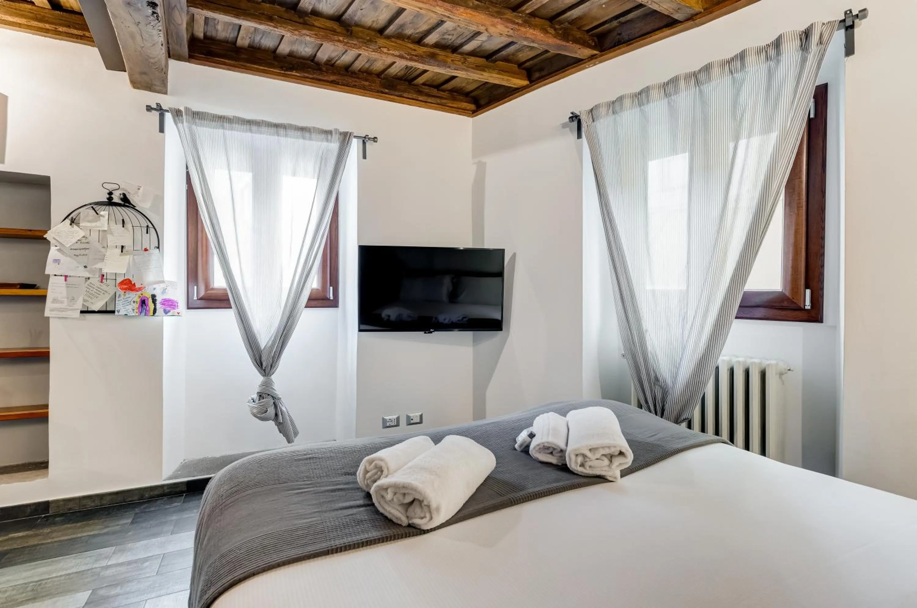 Bed in Chiavari Apartment