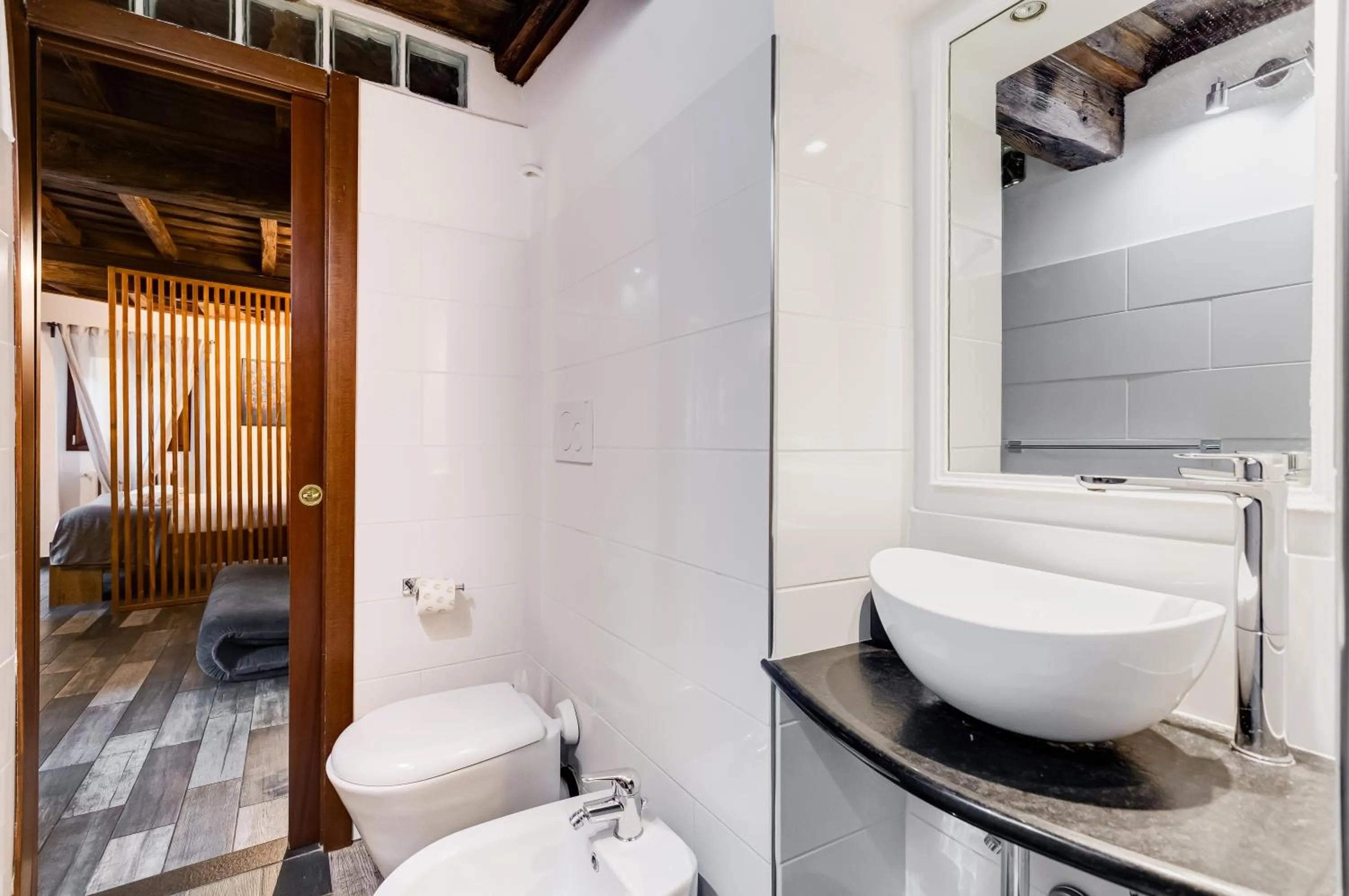 Toilet in Chiavari Apartment