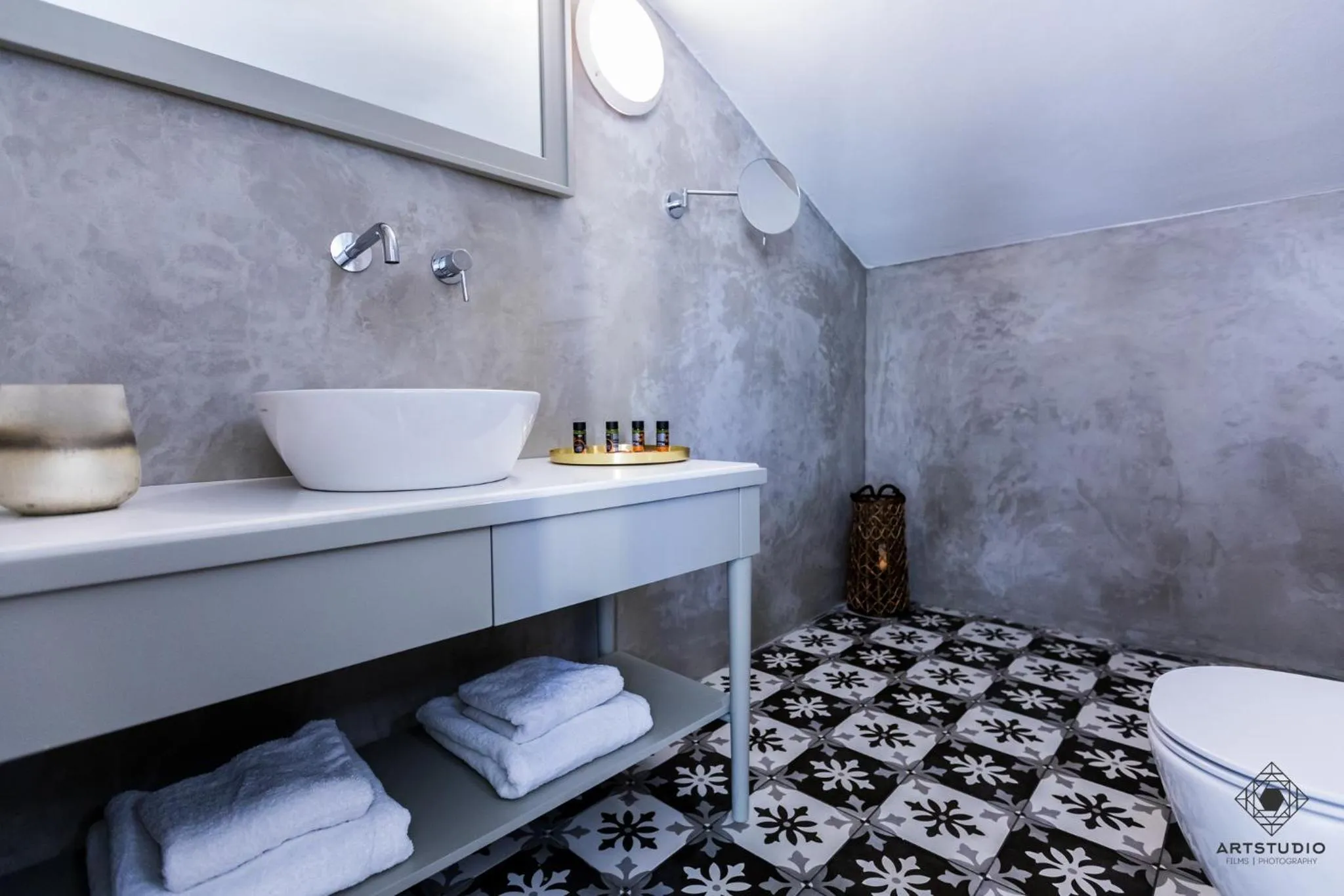 Shower in Lemon Tree House