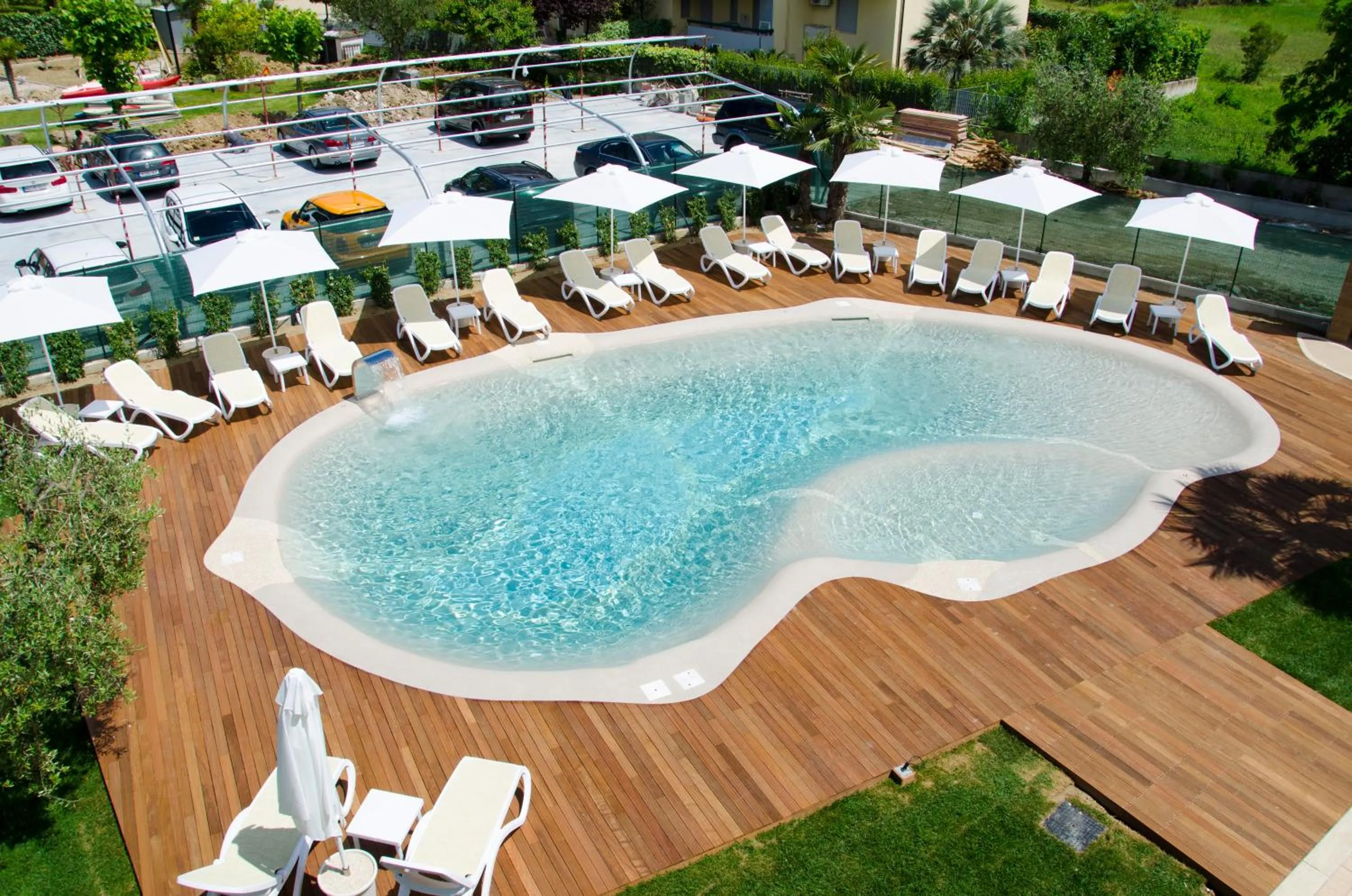 Day in Almaluna Hotel & Resort