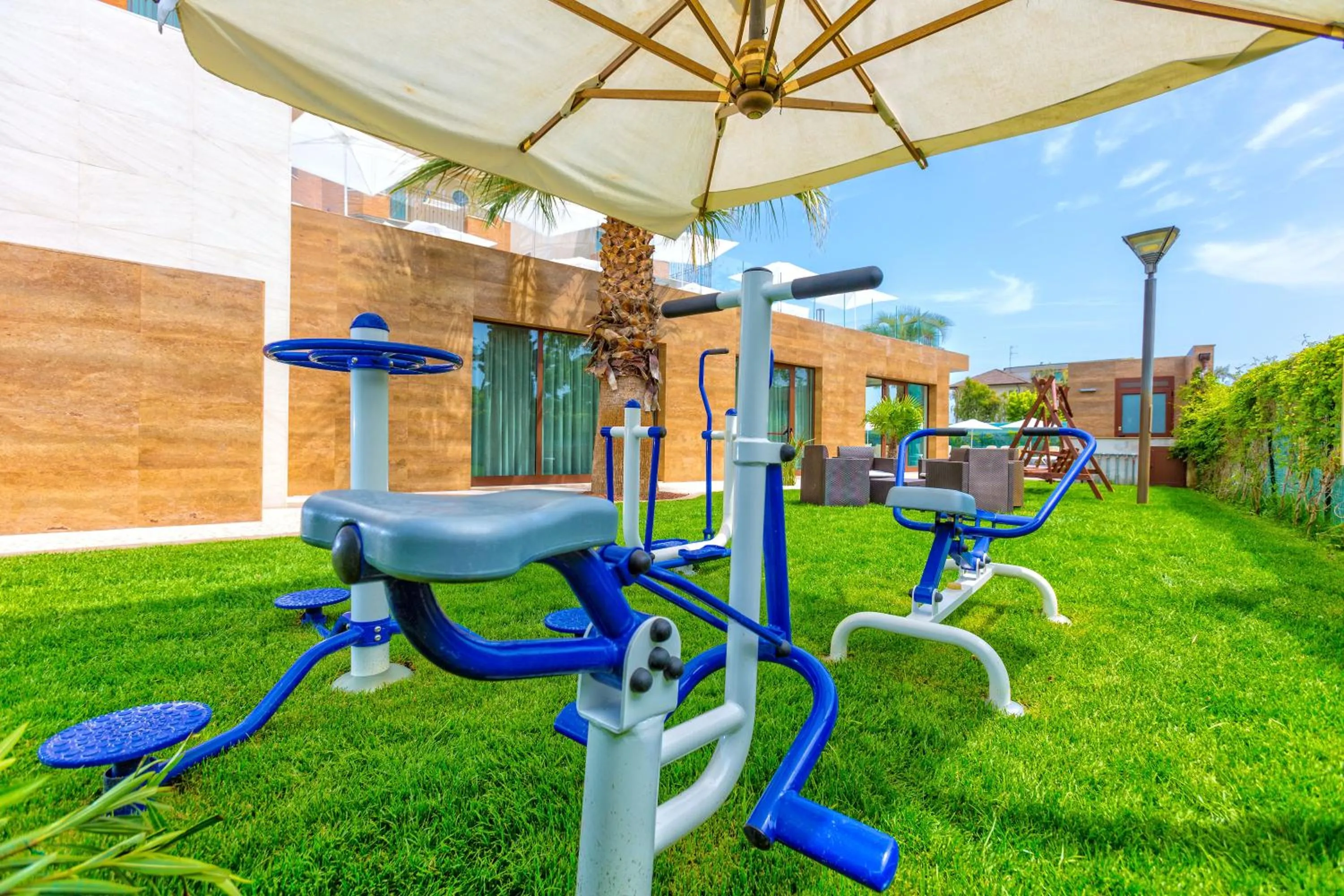 Garden in Almaluna Hotel & Resort