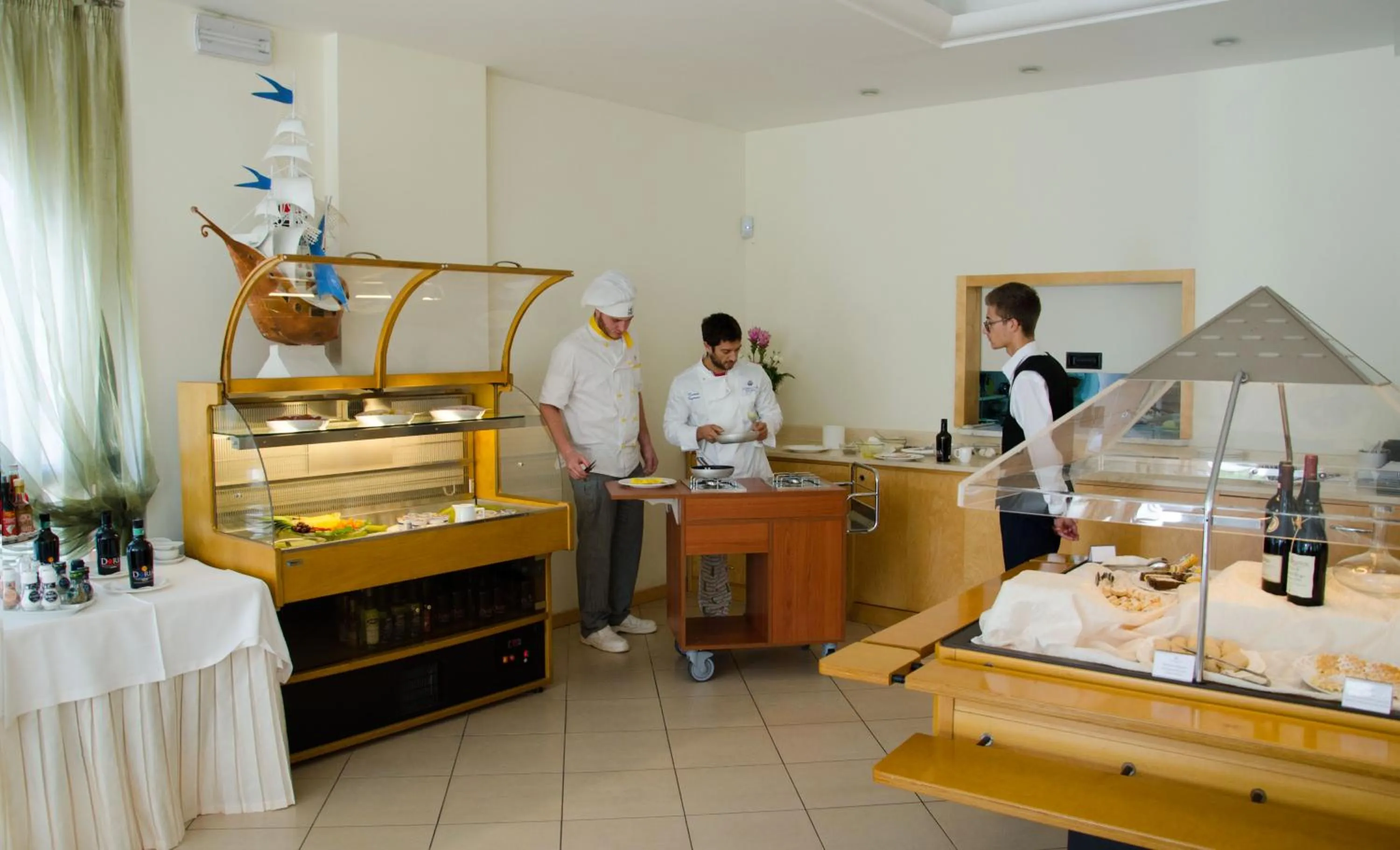 Continental breakfast in Almaluna Hotel & Resort