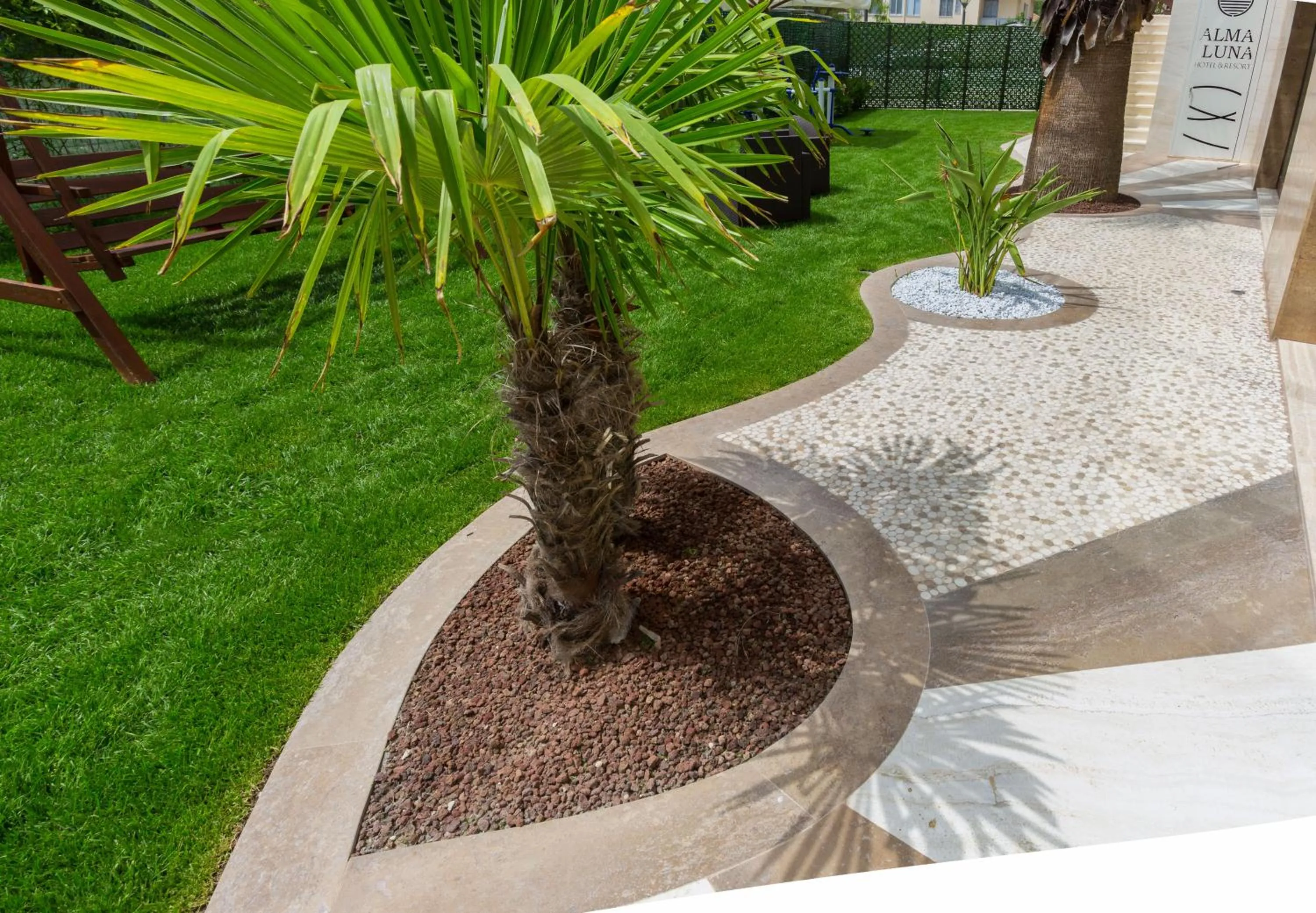 Day in Almaluna Hotel & Resort