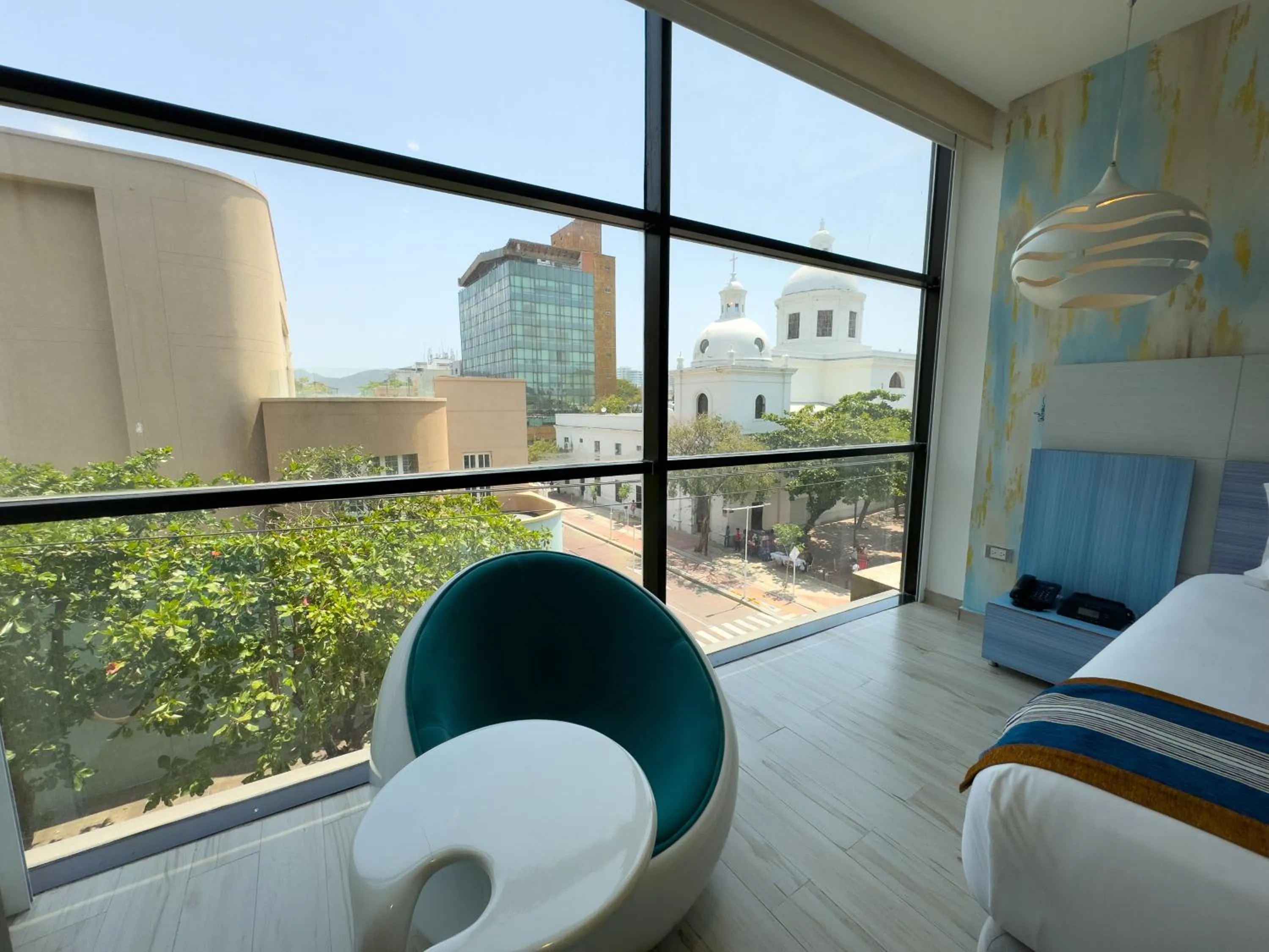 View (from property/room), Bed in Hotel Catedral Plaza