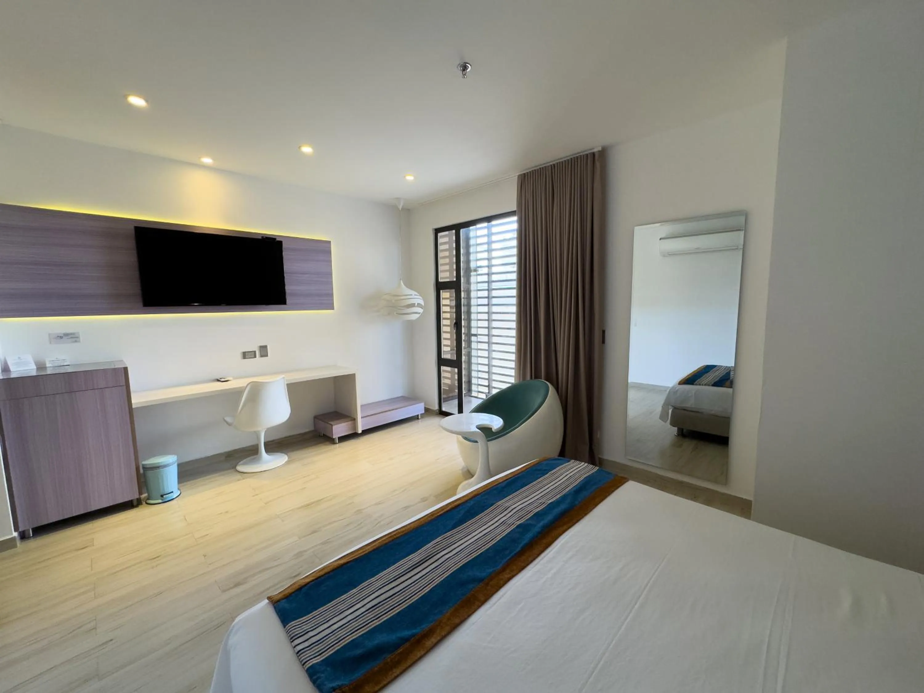 Bed in Hotel Catedral Plaza