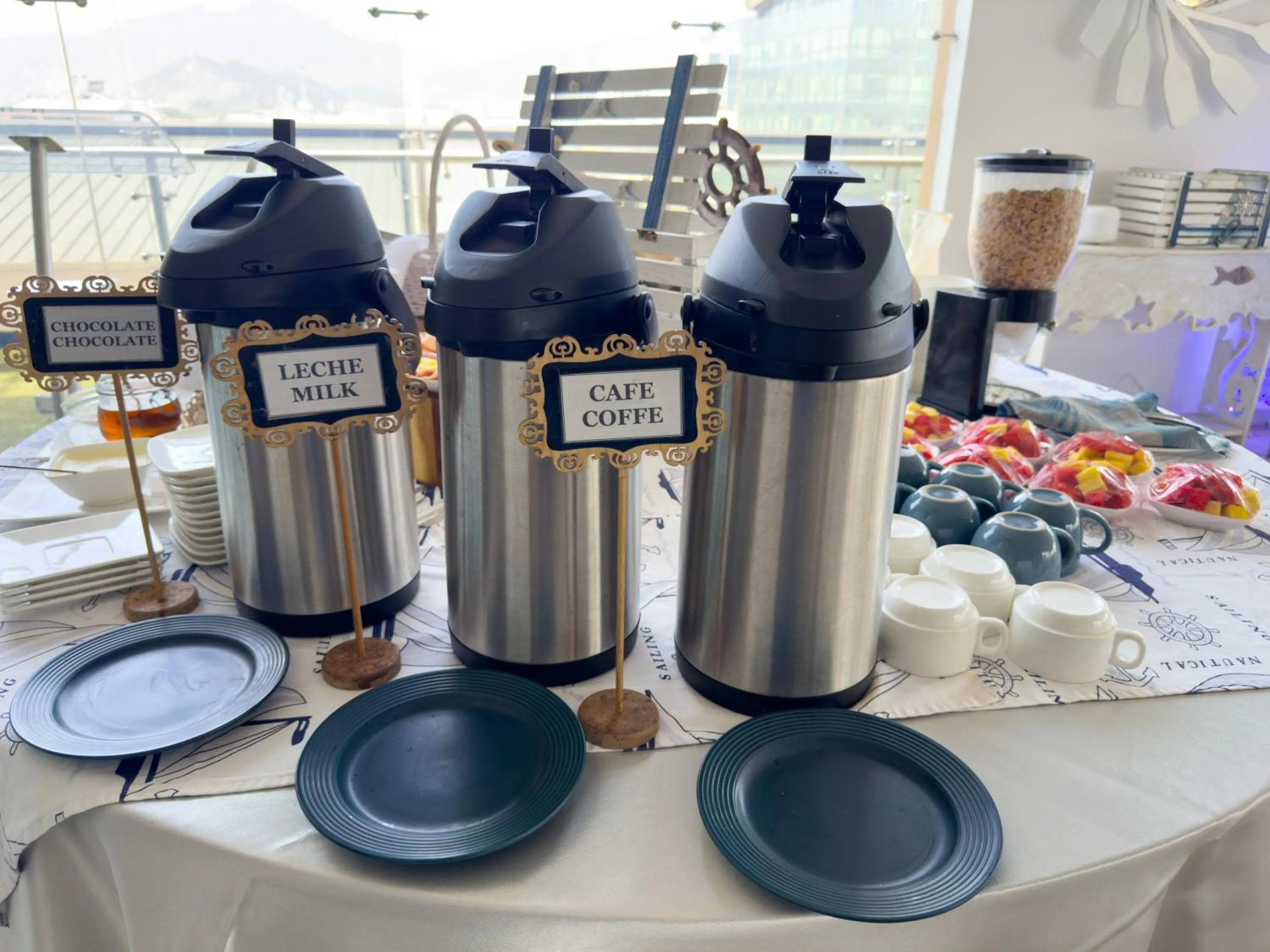 Food and drinks in Hotel Catedral Plaza