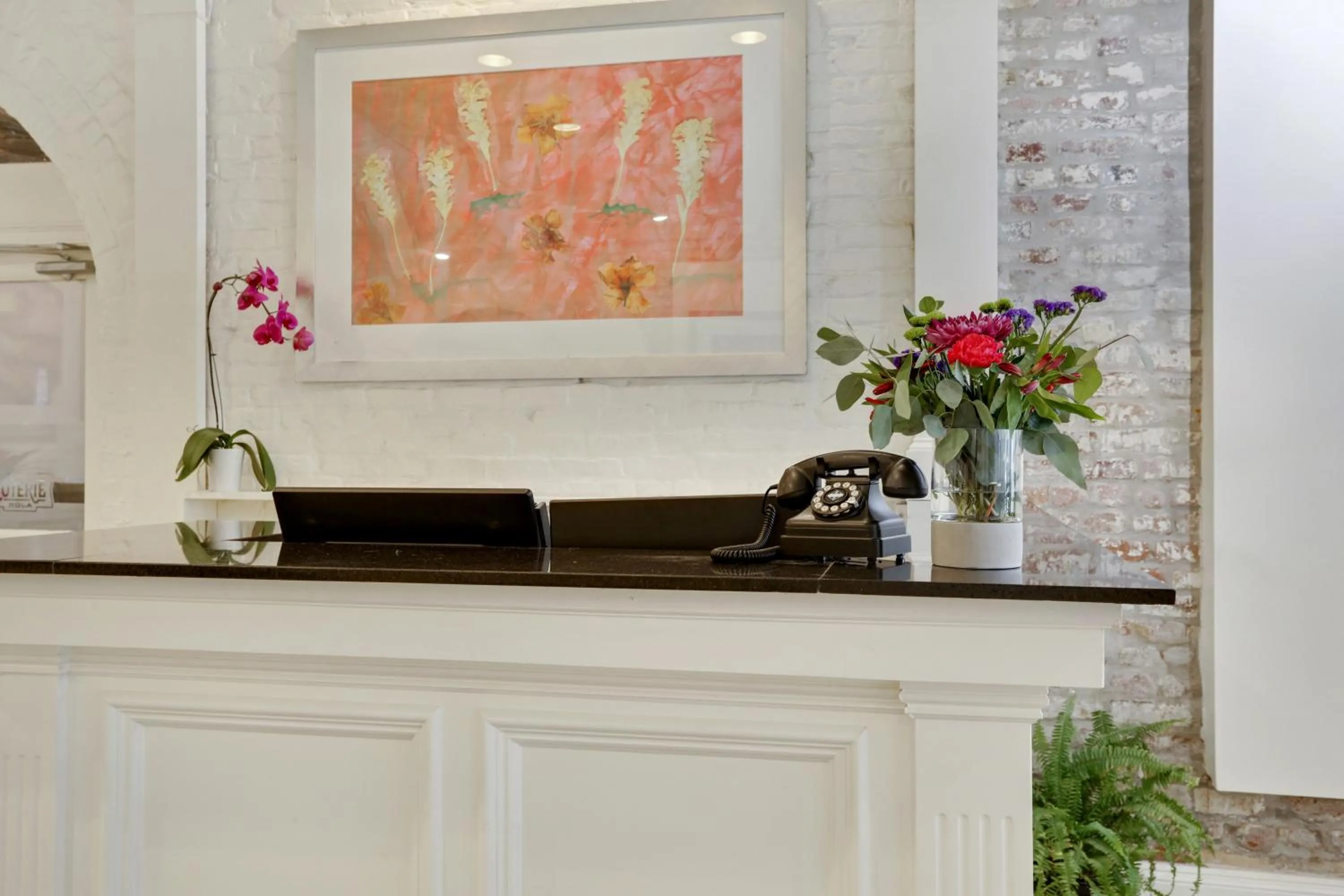 Lobby or reception in La Galerie French Quarter Hotel