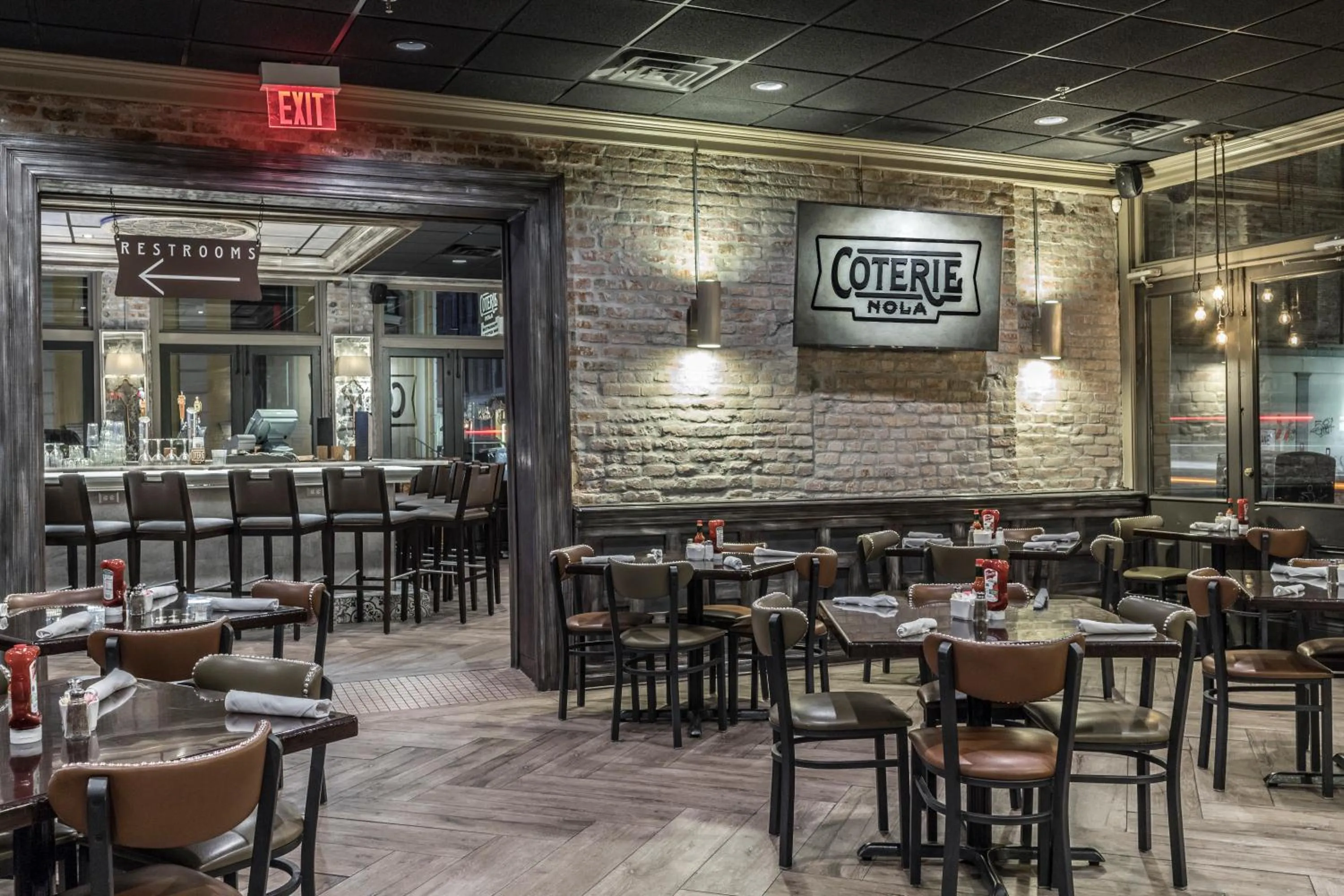 Restaurant/places to eat in La Galerie French Quarter Hotel