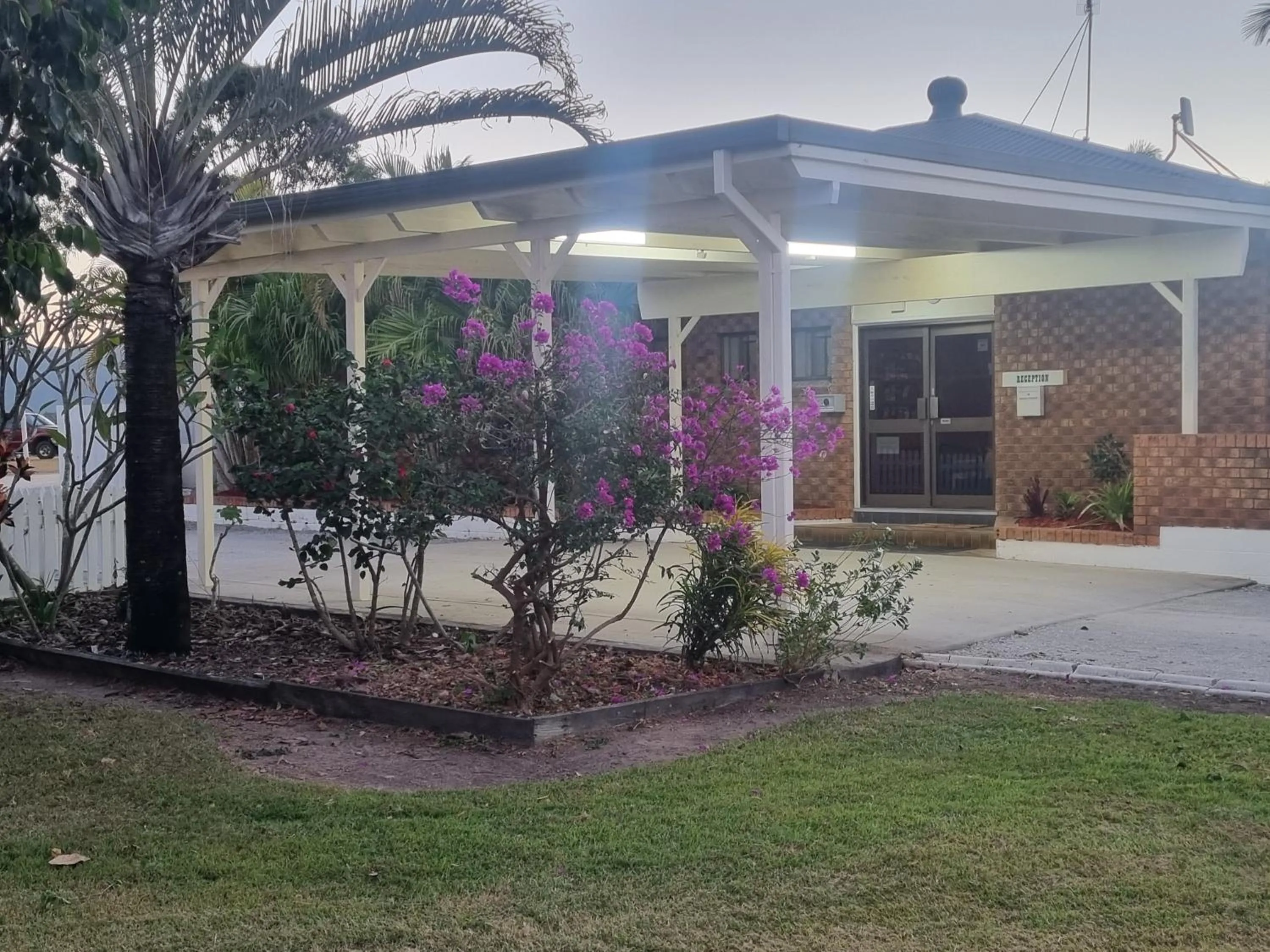 Property building in Koorawatha Homestead Motel
