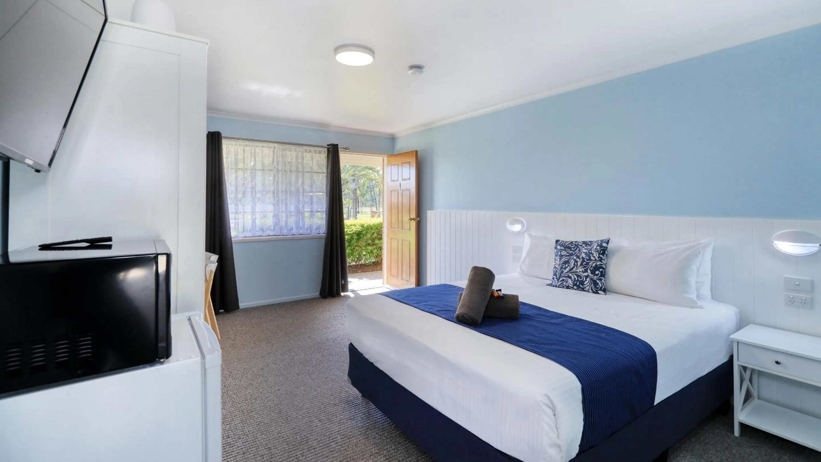 Bed in Koorawatha Homestead Motel