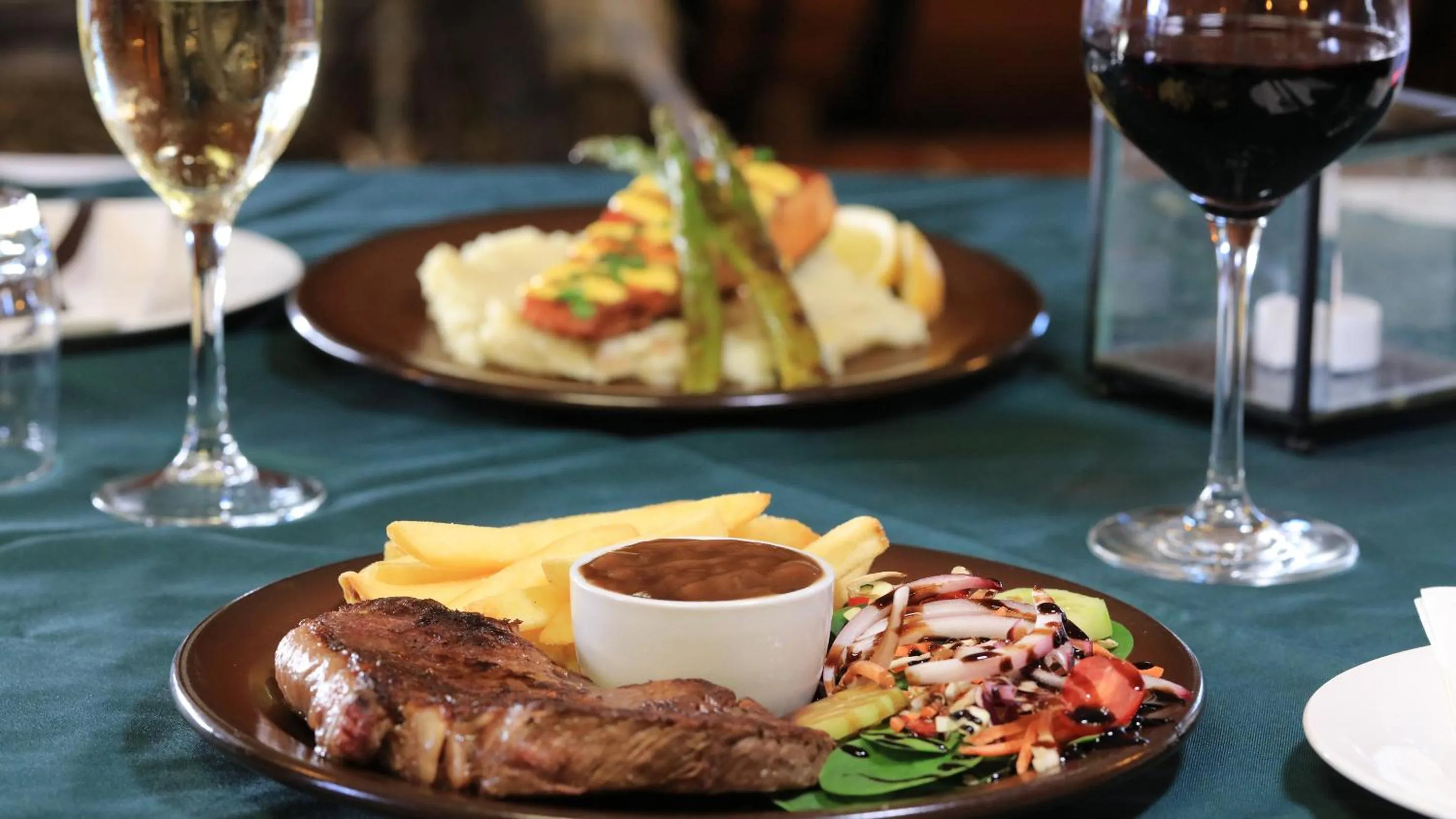 Restaurant/places to eat in Koorawatha Homestead Motel