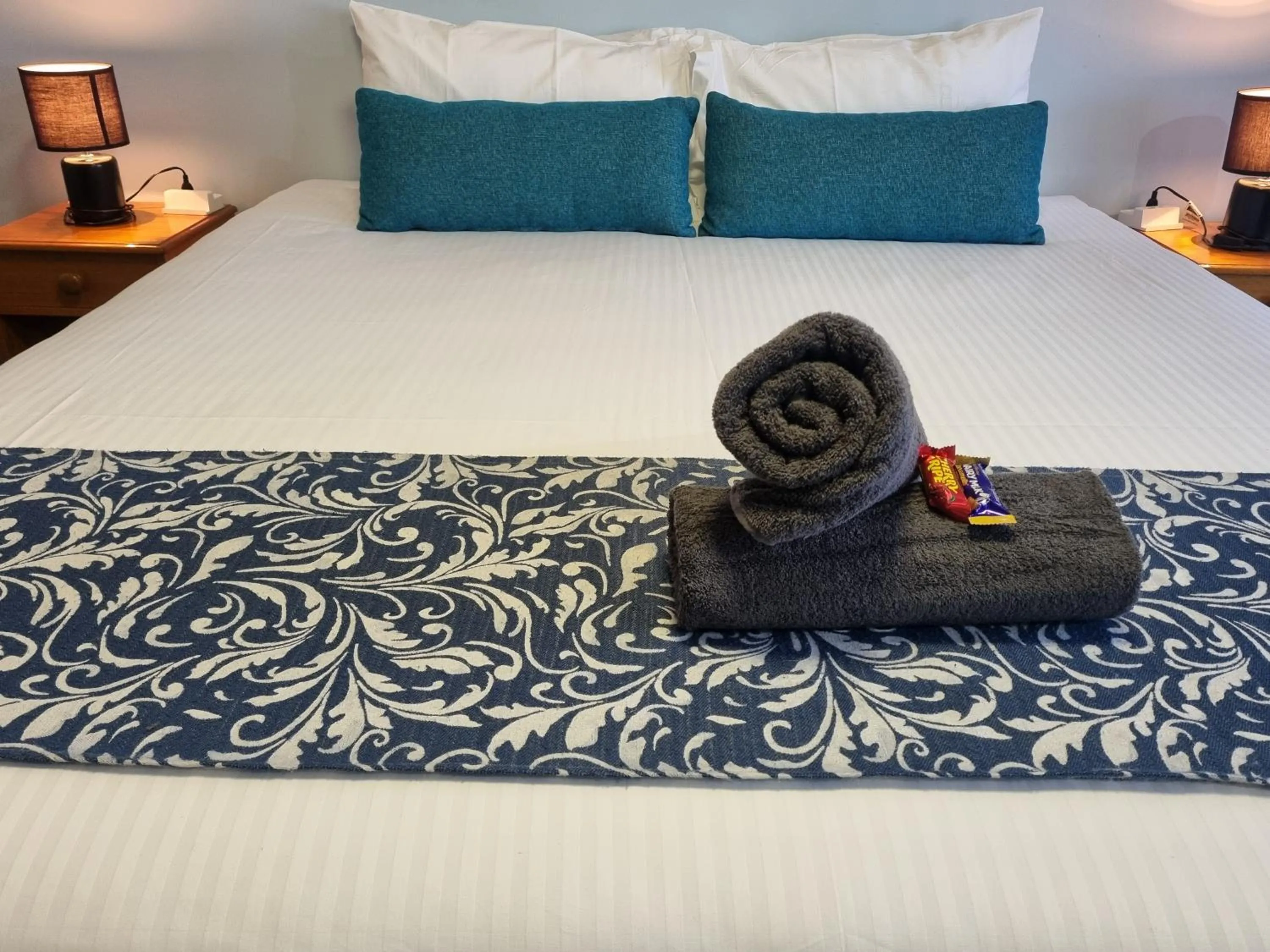 Bed in Koorawatha Homestead Motel