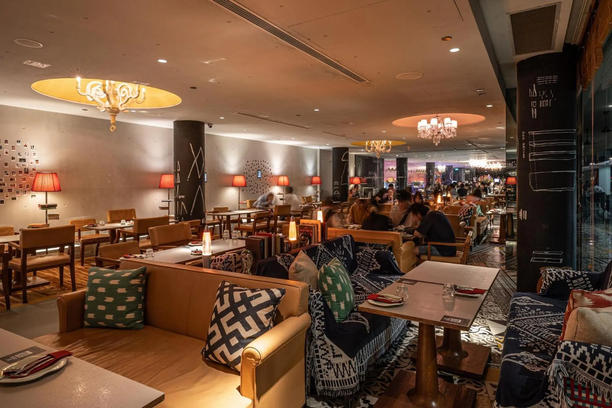 Restaurant/places to eat in M Social Singapore