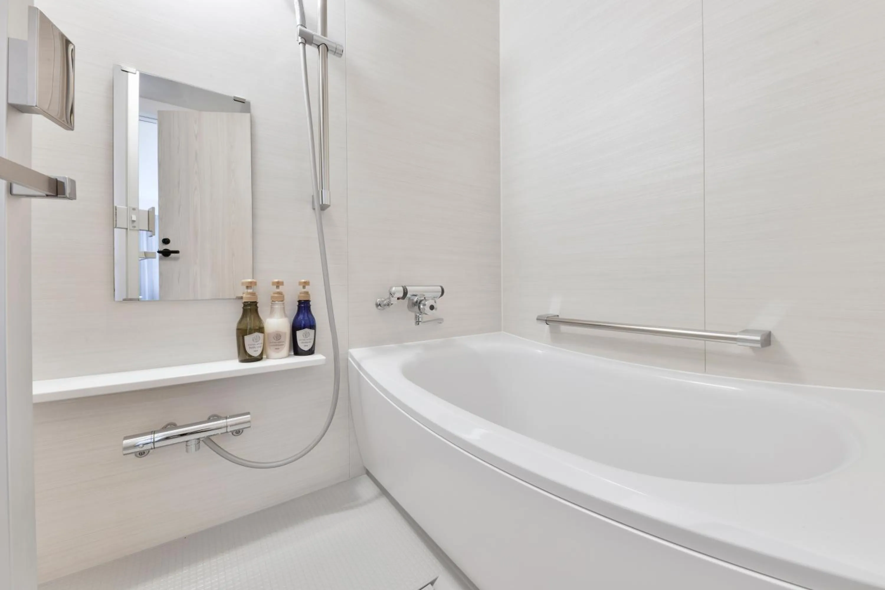 Shower in Vessel Hotel Fukuyama