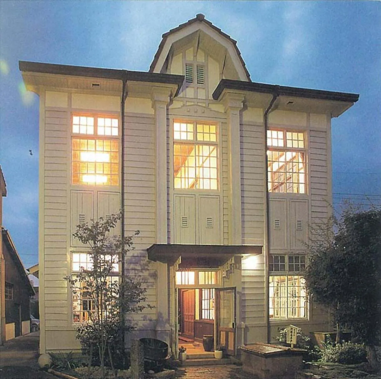 Nearby landmark in Vessel Hotel Higashi Hiroshima