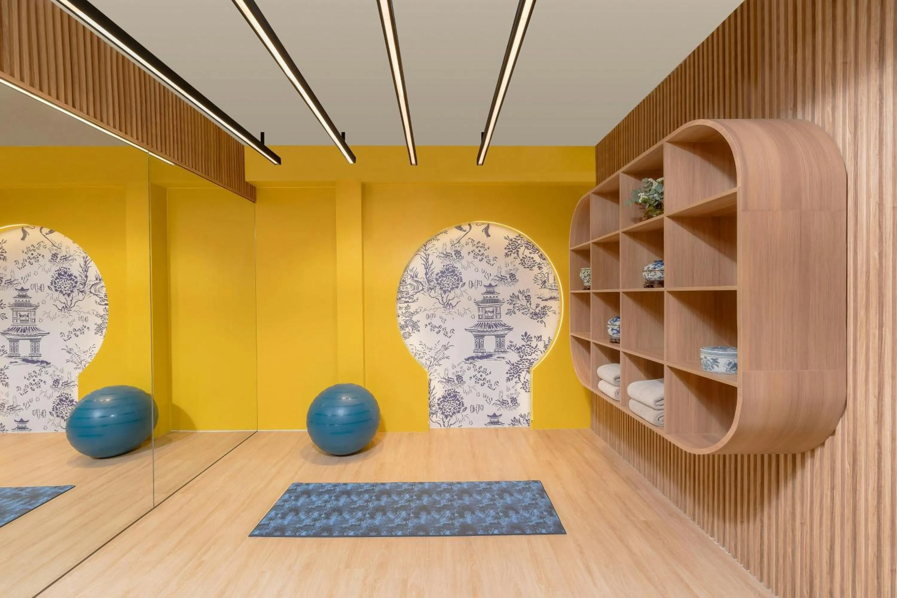 Area and facilities in Metropole, Bangkok, a Tribute Portfolio Hotel by Marriott